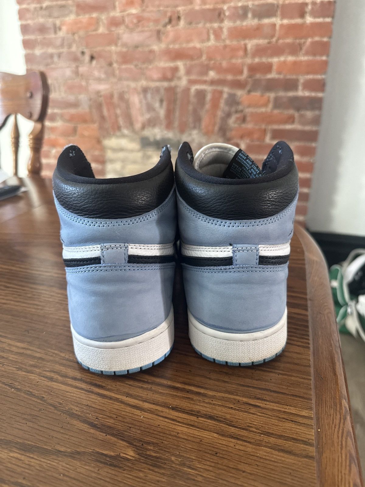 Jordan Brand Air Jordan 1 Retro High OG University Blue Size US 10.5 / EU 43-44 - 3 Thumbnail