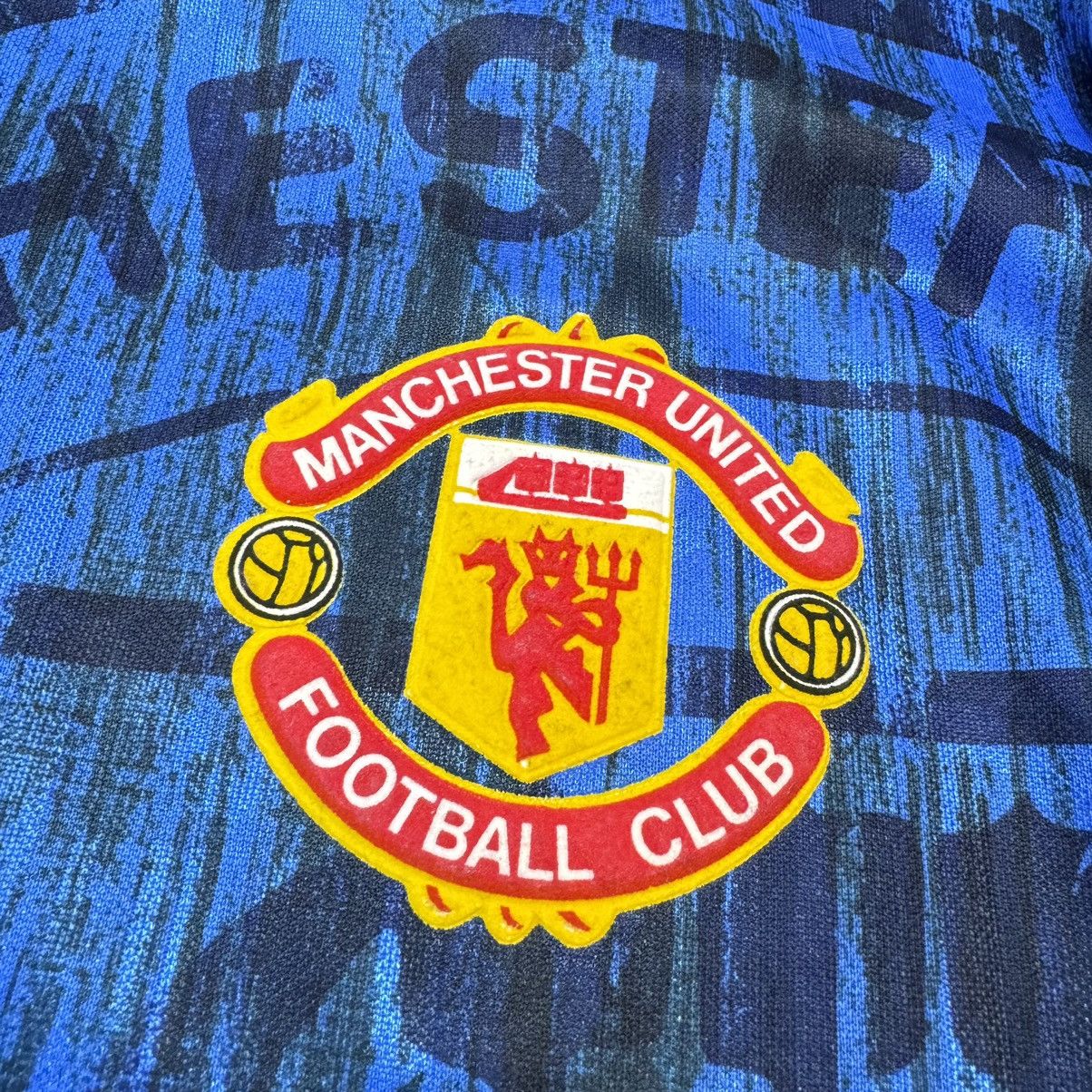 Umbro Manchester United 92/93 away shirt #14 Size US M / EU 48-50 / 2 - 6 Thumbnail