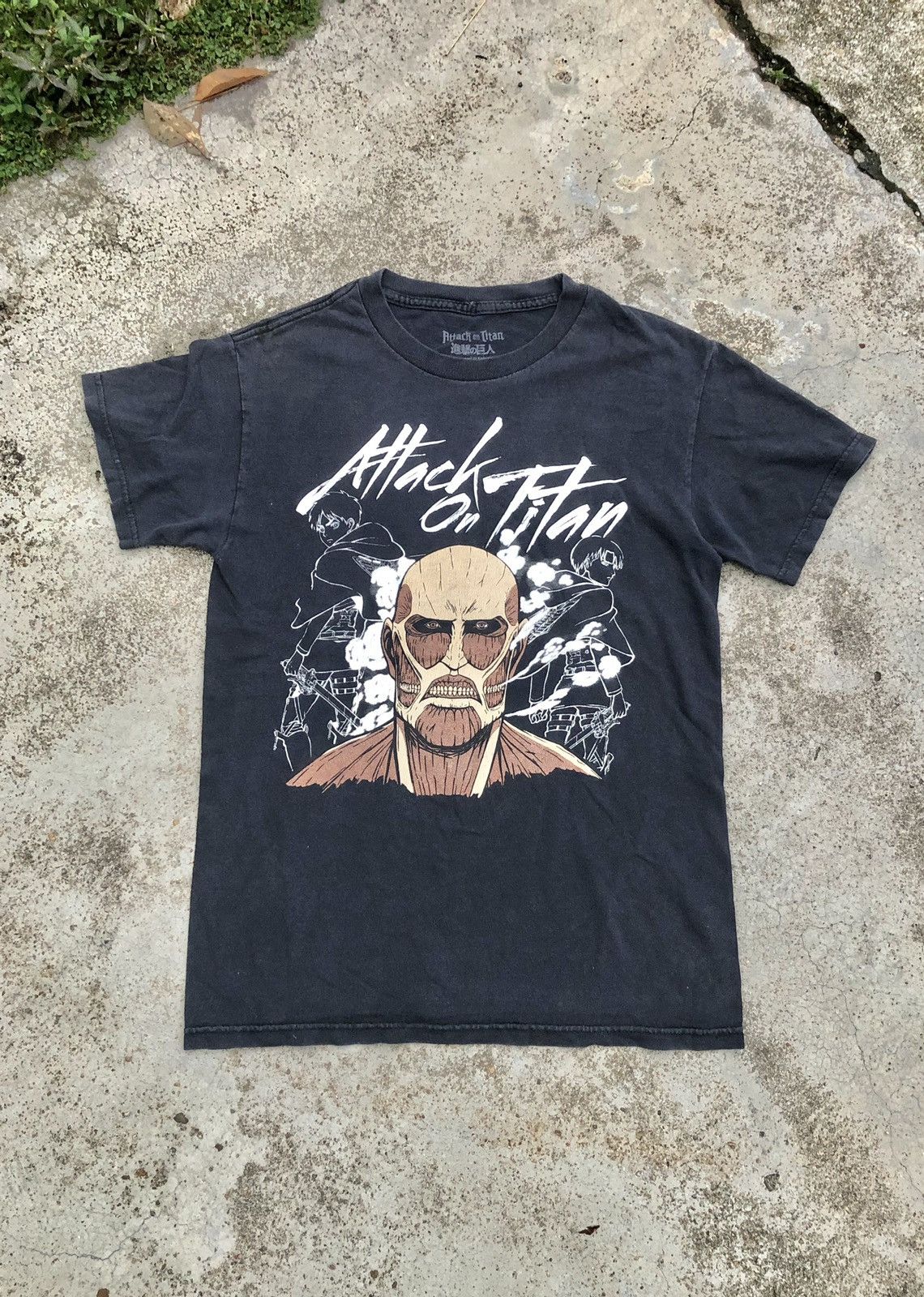 Anime × Japanese Brand ATTACK ON TITAN FADED TEE Size US S / EU 44-46 / 1 - 1 Thumbnail