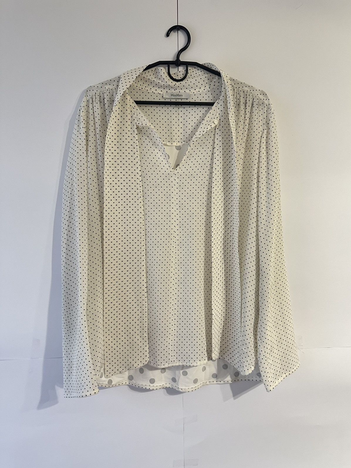 Max Mara Max Mara Luxury Polka Dot Viscose Classic Blouse Shirt Size M / US 6-8 / IT 42-44 - 1 Thumbnail