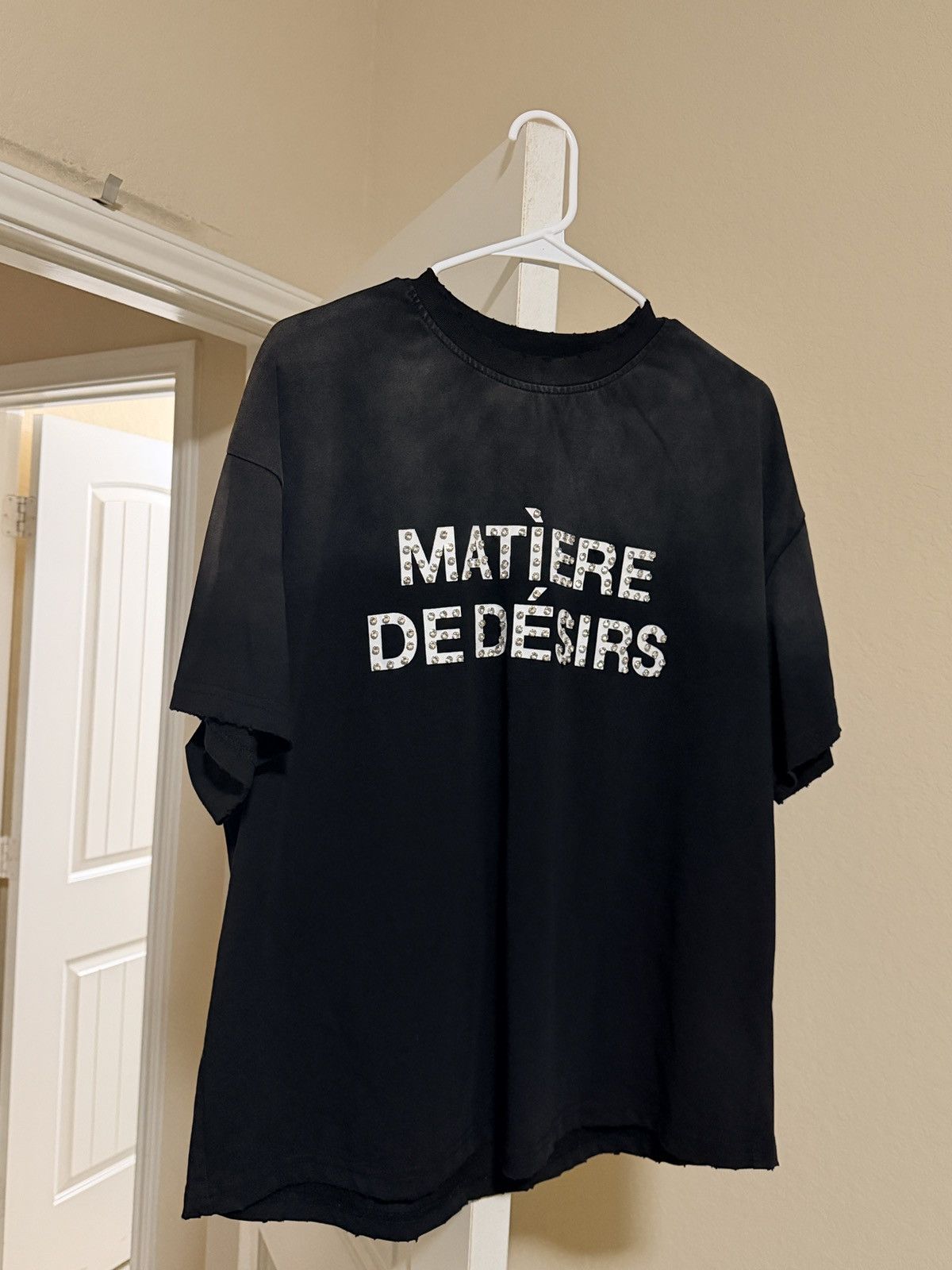 Bottega Desires Matirere De Desirs Size US L / EU 52-54 / 3 - 1 Thumbnail