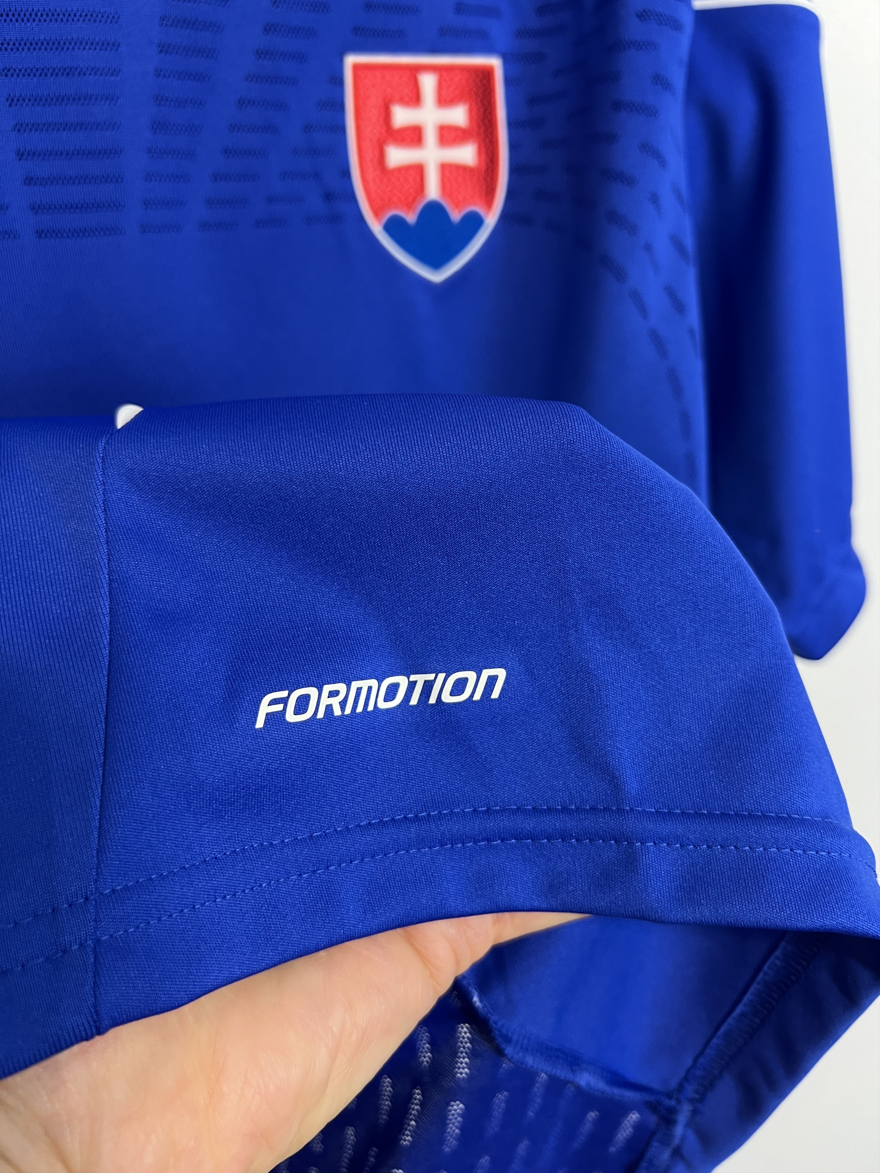 Adidas Slovakia Home football shirt 2010 Player Issue Soccer Jersey Size US XL / EU 56 / 4 - 4 Thumbnail