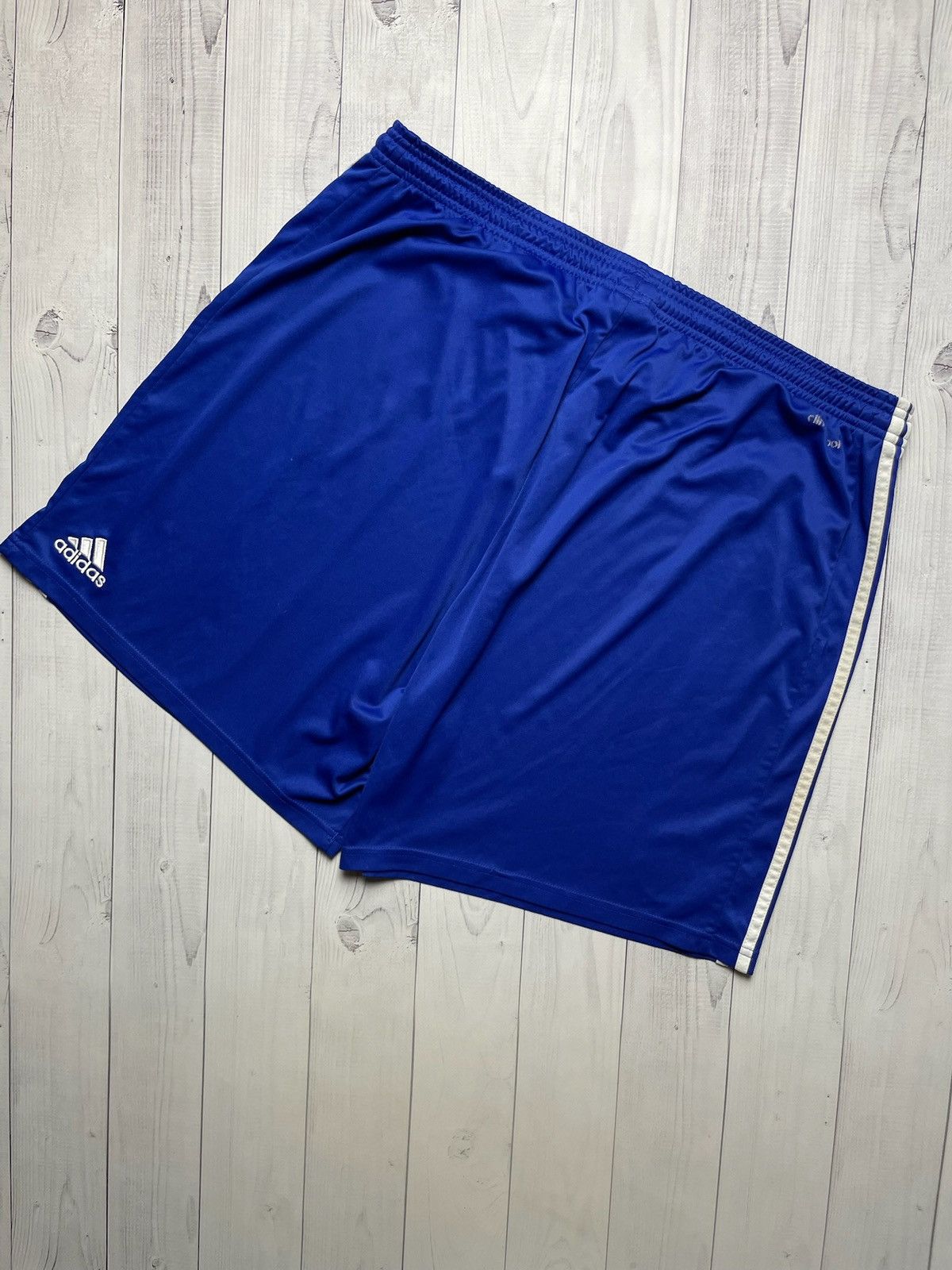 Adidas × Chelsea Soccer × Vintage Vintage adidas Chelsea soccer shorts size XXL Size US 38 / EU 54 - 7 Thumbnail