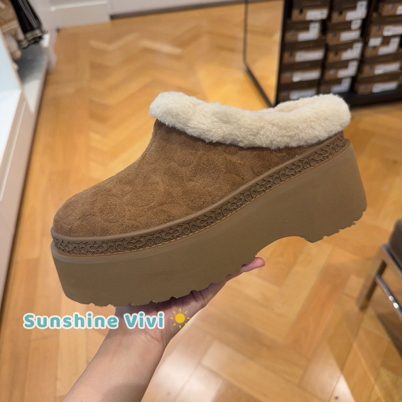 Coach NWT COACH Cecelia Signature Shearling Clog CCO36 Tobacco Size US 7 / IT 37 - 1 Thumbnail