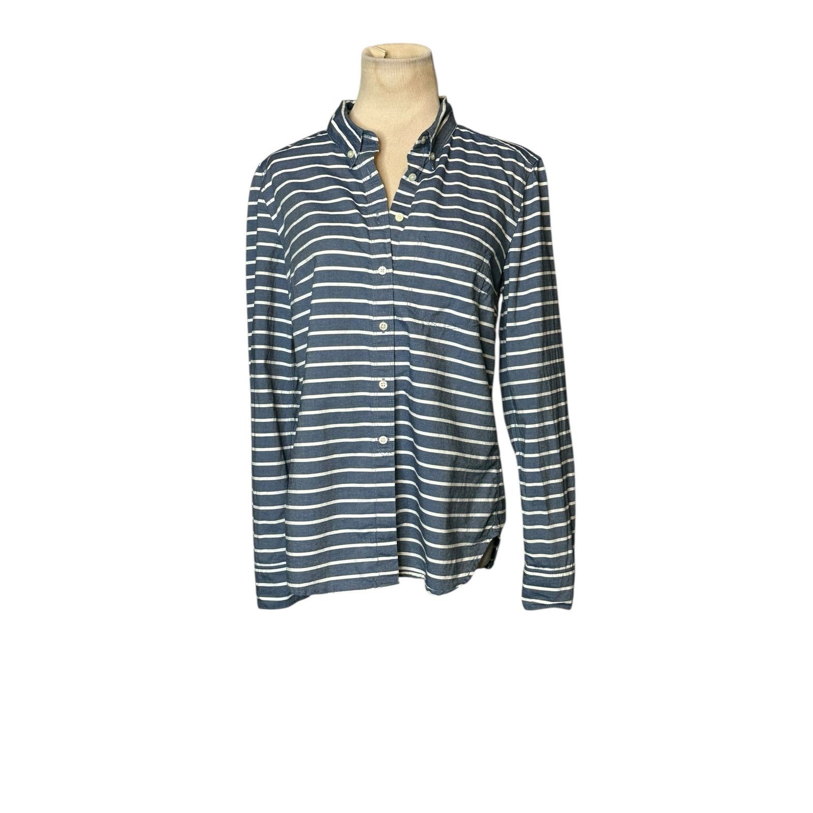 Gap Gap blue white stripes long sleeves button shirt size Small Size S / US 4 / IT 40 - 12 Thumbnail