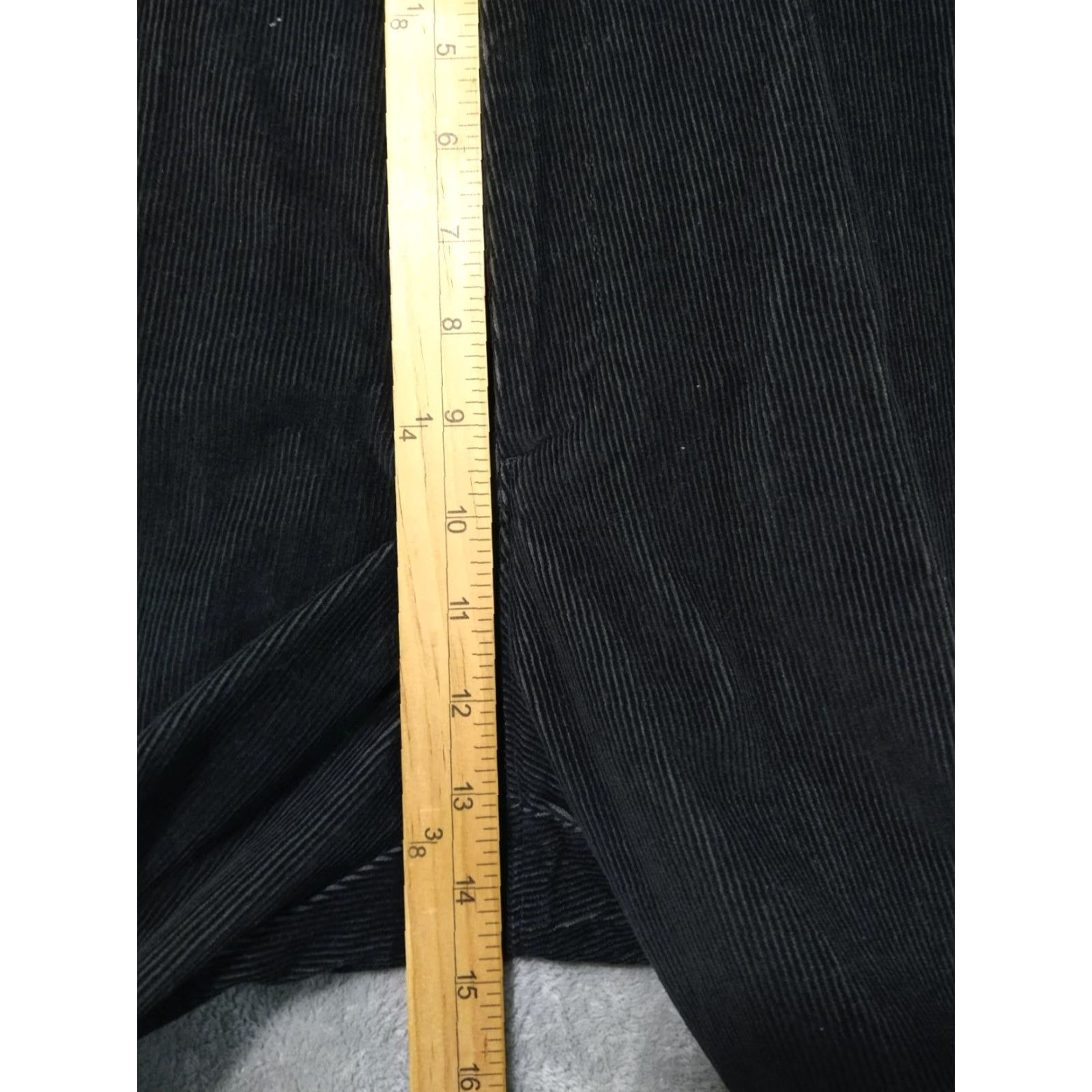Haggar Haggar Pants Mens 34x30 Black Corduroy Chino Straight Leg Classic Fit Flat Front Pants Mens Regular 34 Black Haggar Classic Fit Corduroy Straight Leg Size US 34 / EU 50 - 4 Thumbnail