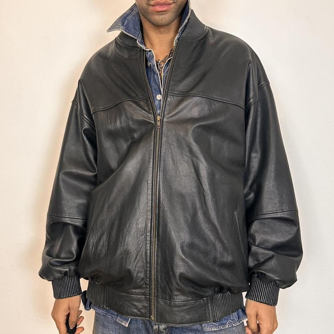Vintage Vintage Studio Milan Black Leather Bomber Jacket - XXXL Size US XXL / EU 58 / 5 - 2 Thumbnail