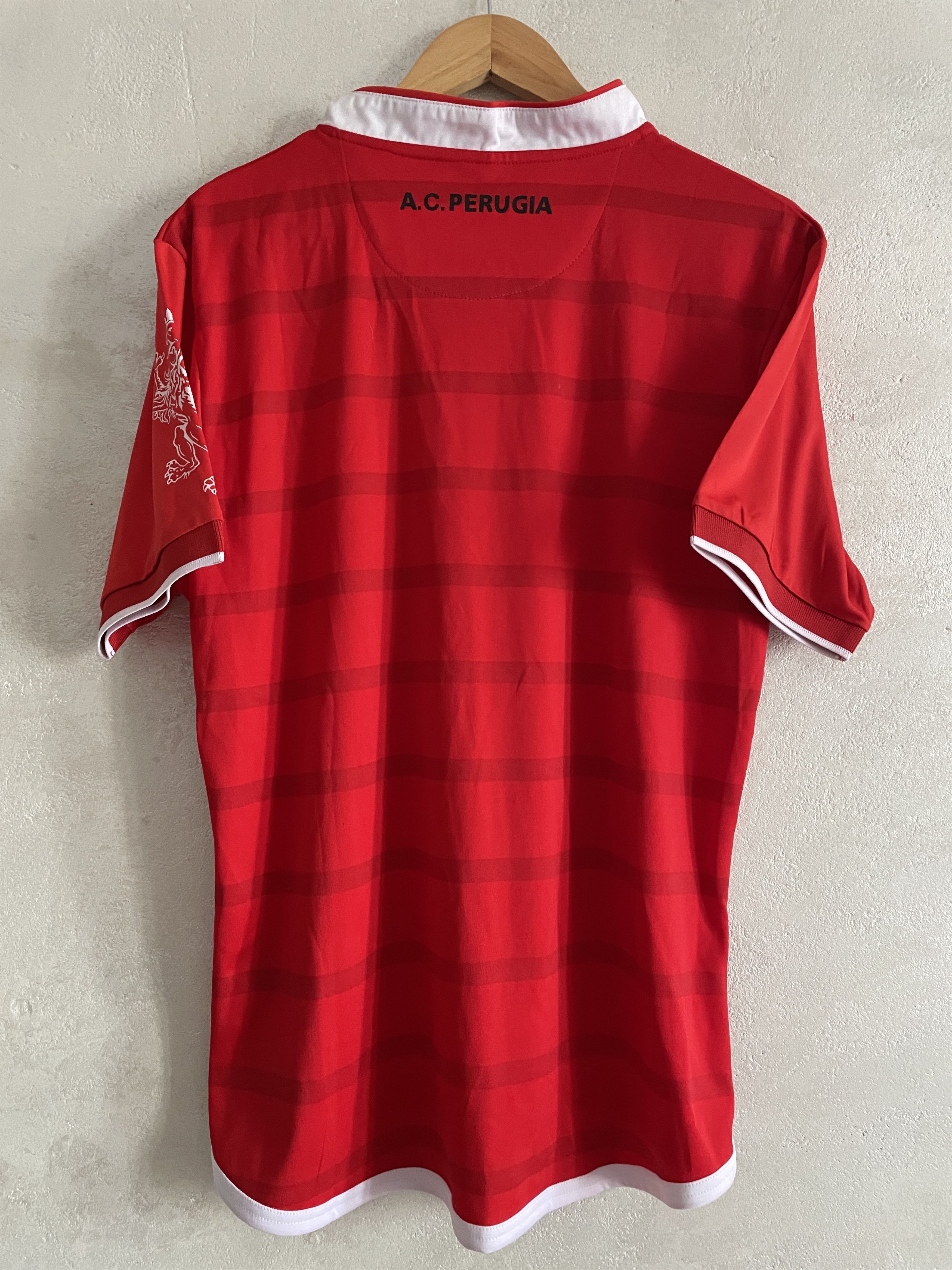 Other AC Perugia Home Shirt 2014 2015 Soccer Jersey Maglia Size US L / EU 52-54 / 3 - 2 Thumbnail