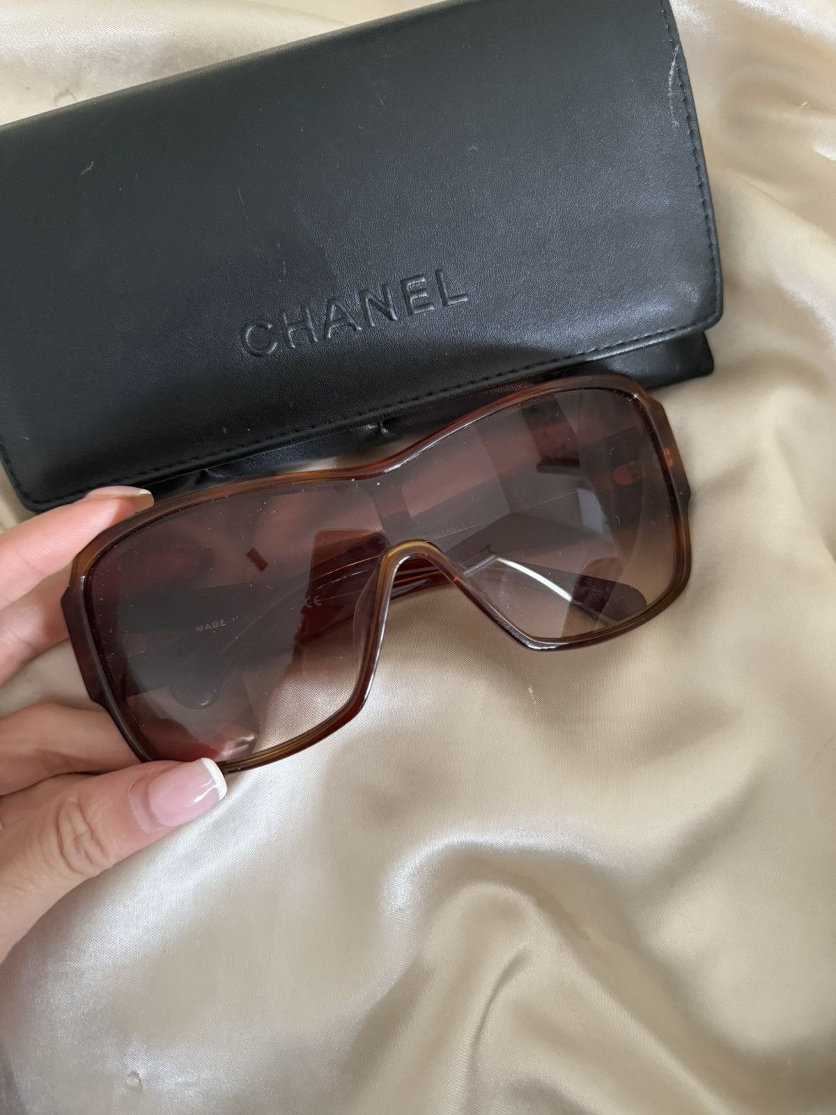 Chanel Chanel Sunglasses Size ONE SIZE - 6 Thumbnail