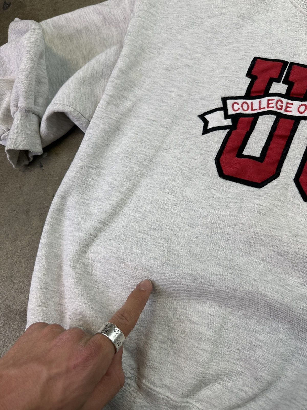 Vintage vintage 90s uc college of pharmacy spellout crewneck large Size US L / EU 52-54 / 3 - 5 Thumbnail