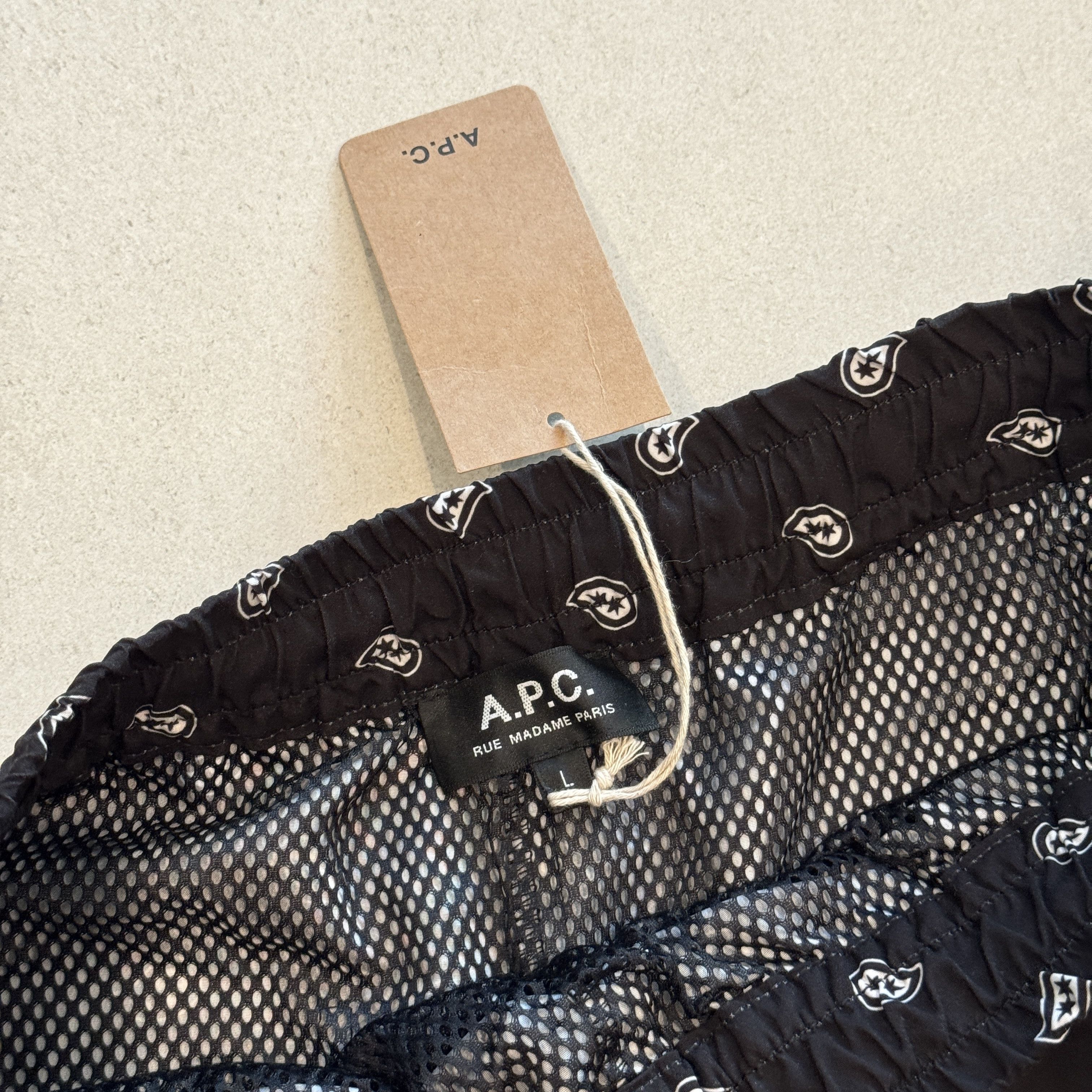 A.P.C. A.P.C. Bobby Swim Shorts - Black Size US 26 / EU 42 - 3 Thumbnail