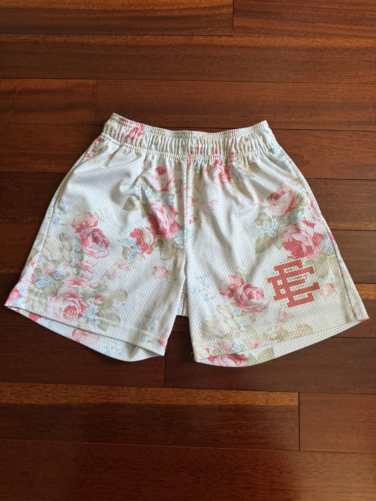 Eric Emanuel Eric Emanuel EE Basic Short (FW22) White Floral | Grailed