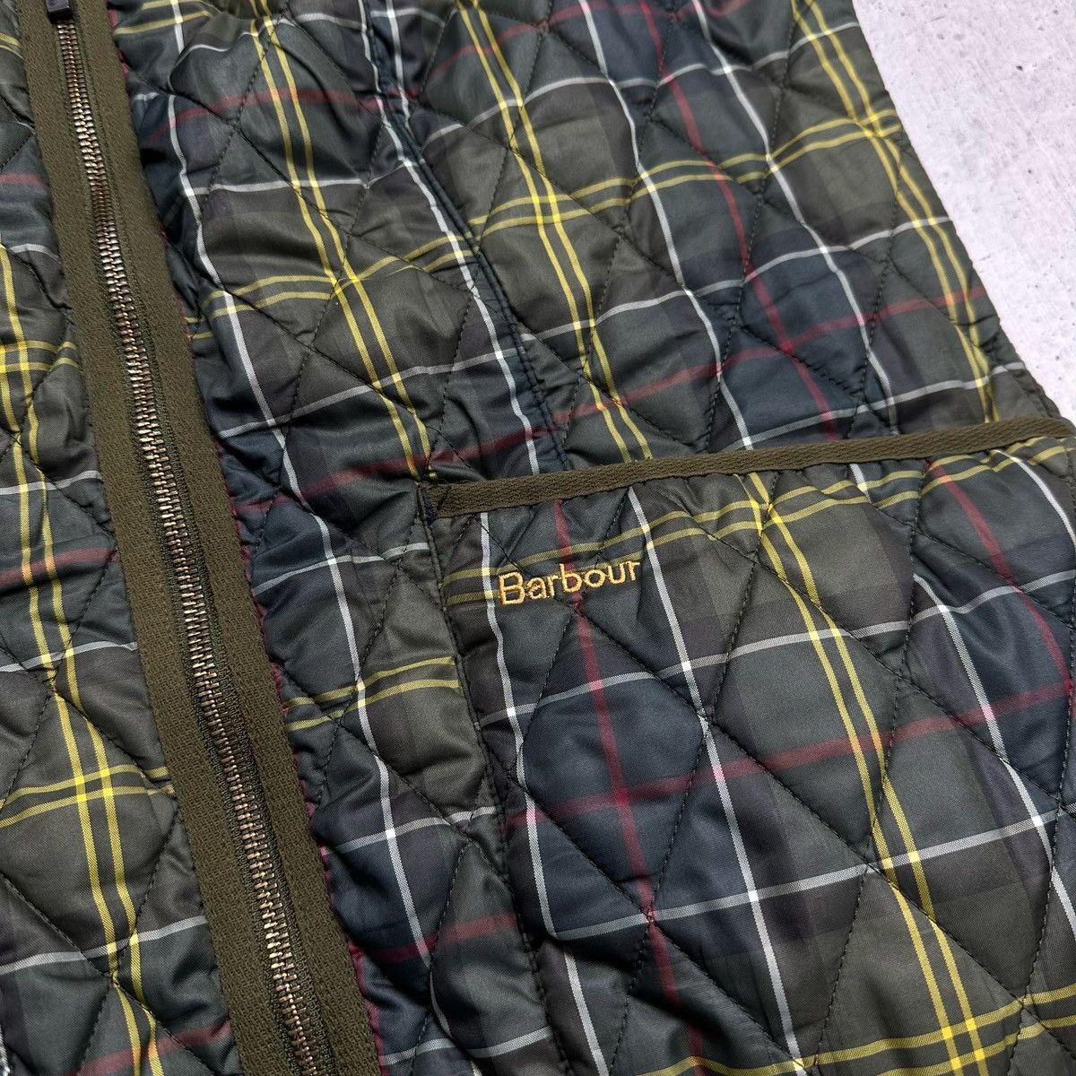 Barbour × Vintage Barbour Tartan Check Light Quilted Vest Jacket Gilet Size US M / EU 48-50 / 2 - 4 Thumbnail