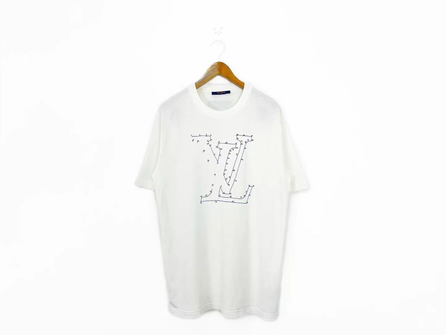 Louis Vuitton Louis Vuitton White LV Logo Short-Sleeve Shirt Size US L / EU 52-54 / 3 - 1 Thumbnail