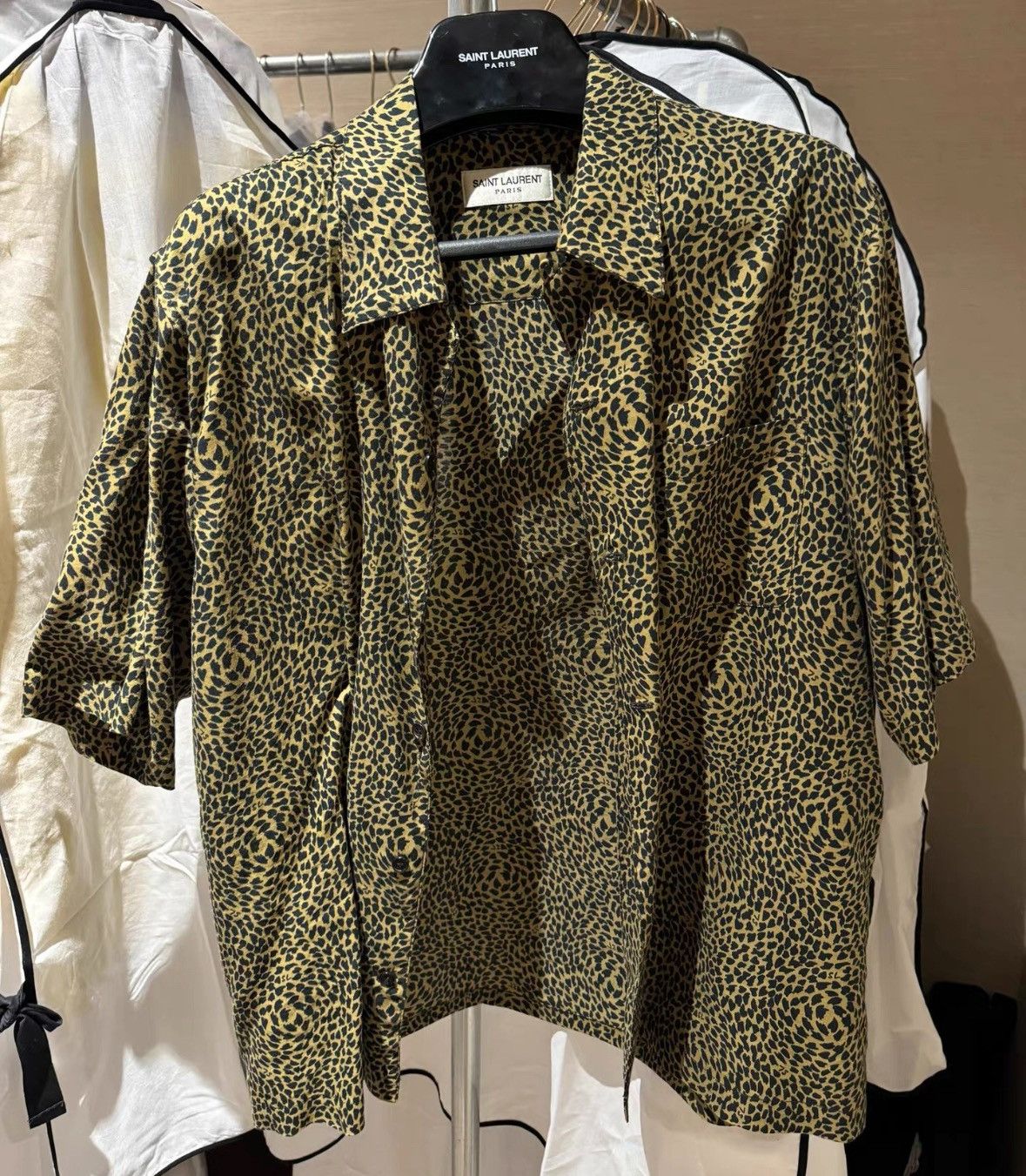 Yves Saint Laurent saint laurent Leopard print shirt with short sleeves 2501-N Size US L / EU 52-54 / 3 - 2 Thumbnail