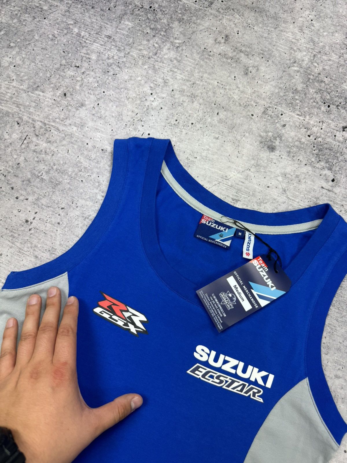 Designer Vintage 90’s Y2K Style Suzuki Tank Top Sleeveless T-Shirt Size US M / EU 48-50 / 2 - 6 Thumbnail