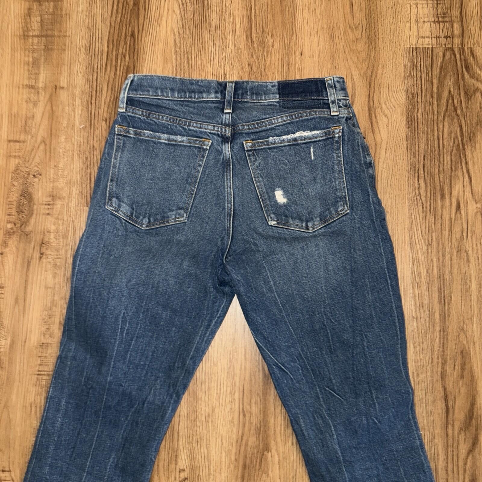 Abercrombie & Fitch Abercrombie & Fitch The Mom High Rise Distressed Jeans 28/6 Size 28" / US 6 / IT 42 - 7 Thumbnail