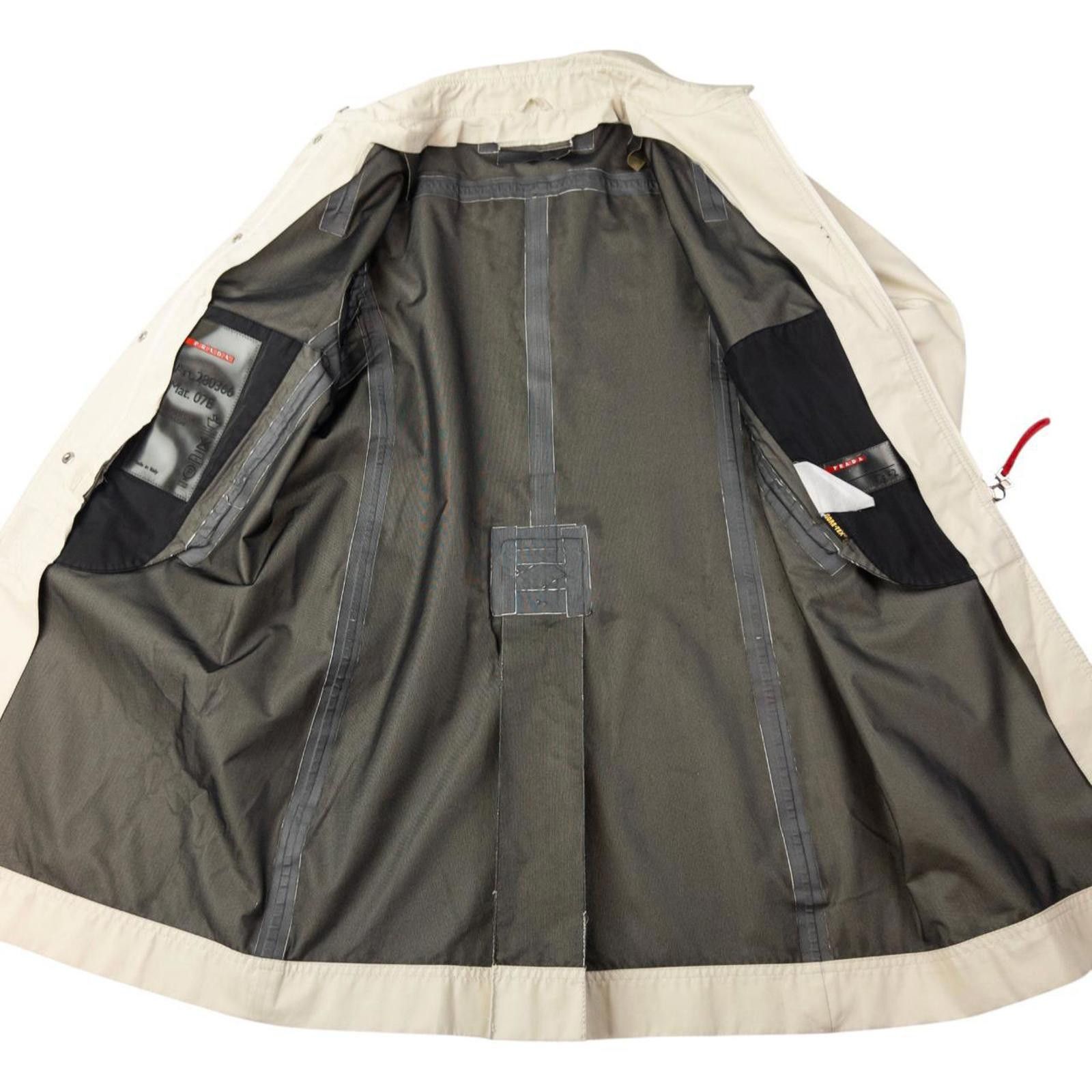 Prada Vintage Prada Sport Goretex Raincoat Womens Size M Size XXS / US 00 / IT 34 - 4 Thumbnail