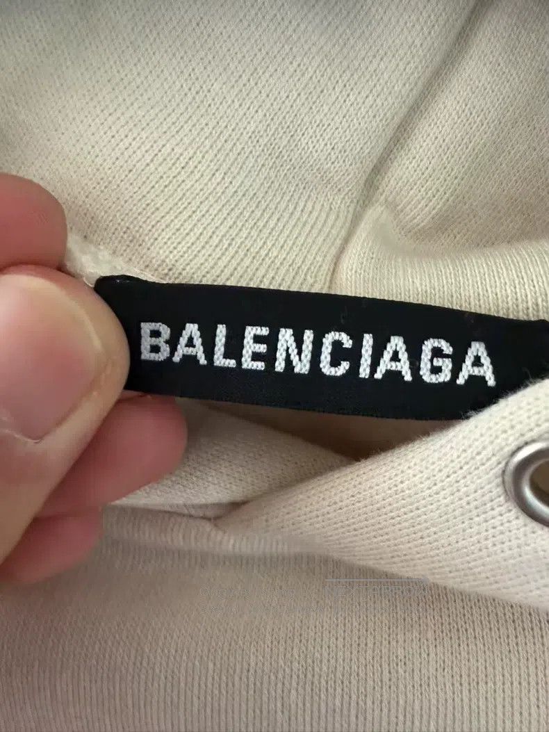 Balenciaga Balenciaga Beige Hooded Sweatshirt Size US S / EU 44-46 / 1 - 3 Thumbnail
