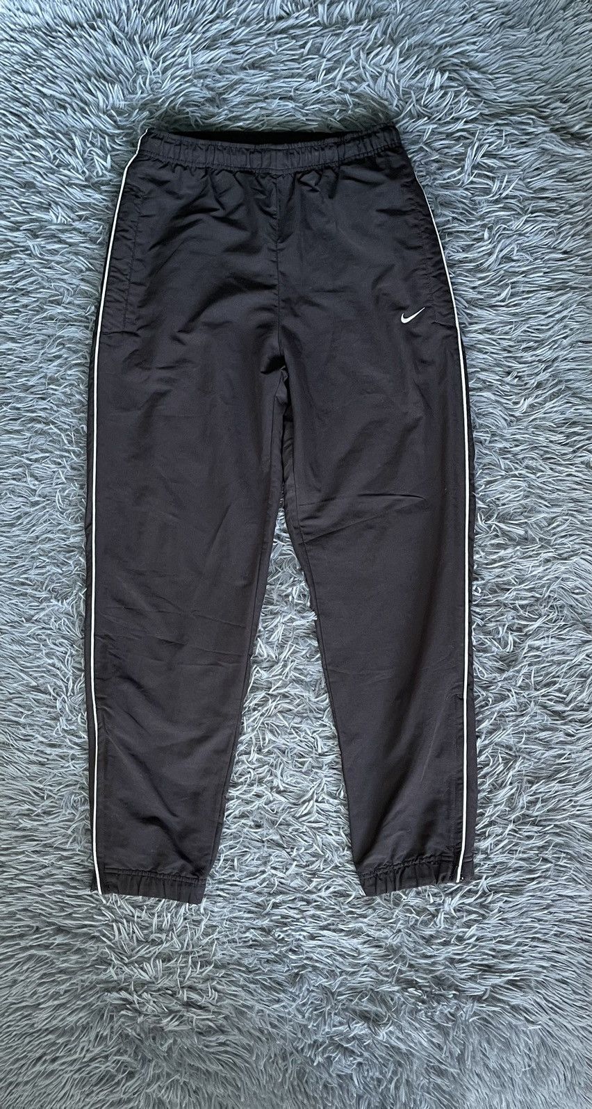 Nike 00s vintage minimalist swoosh drill pants