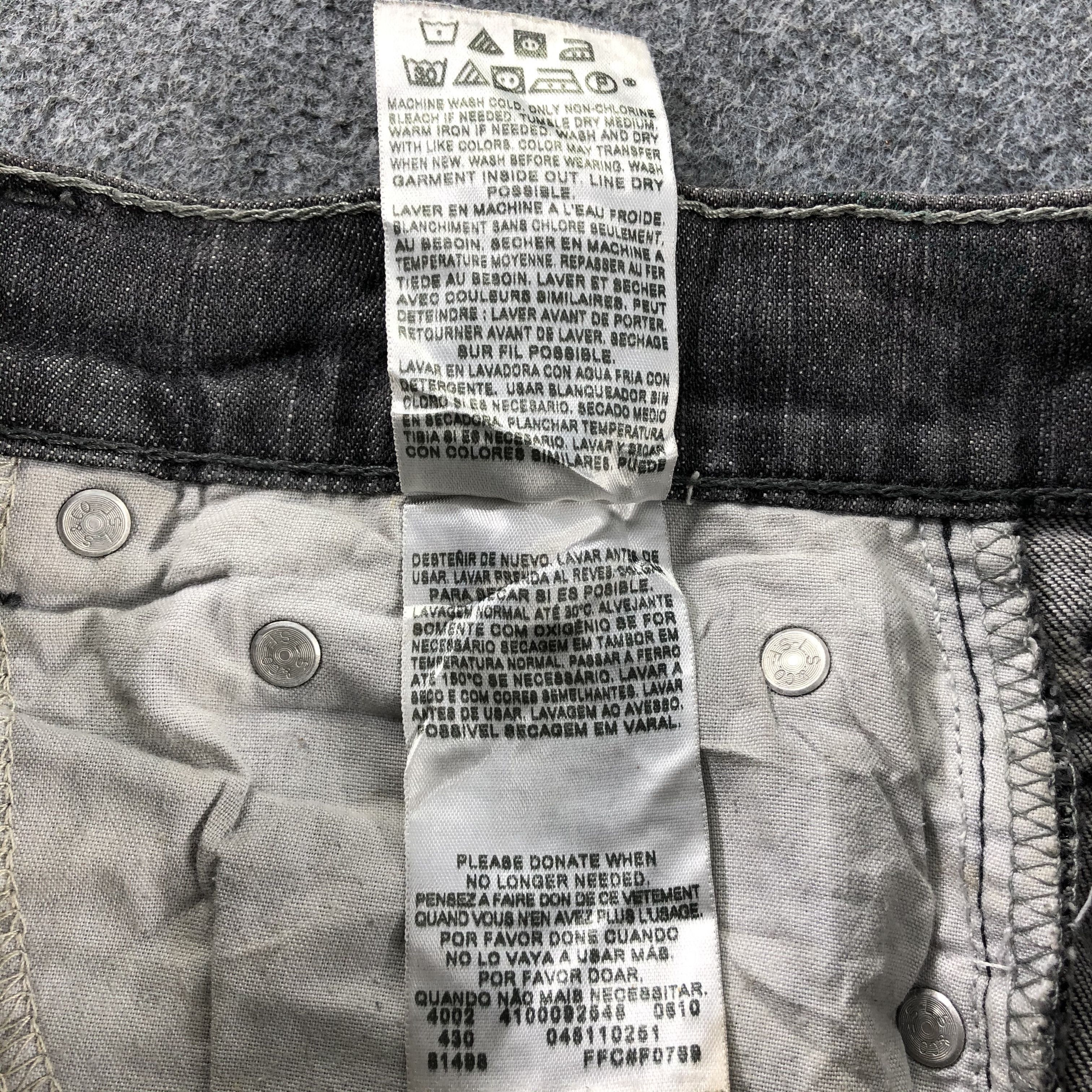 Levi's Vintage Faded Black Levis 511 Jeans-J2675 Size US 31 - 12 Thumbnail