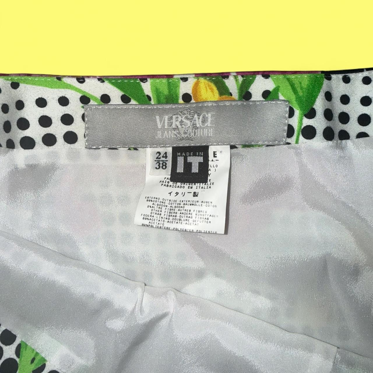 Versace Jeans Couture 2000s Versace Jeans Floral Mini Skirt Size 26" / US 2 / IT 38 - 2 Thumbnail