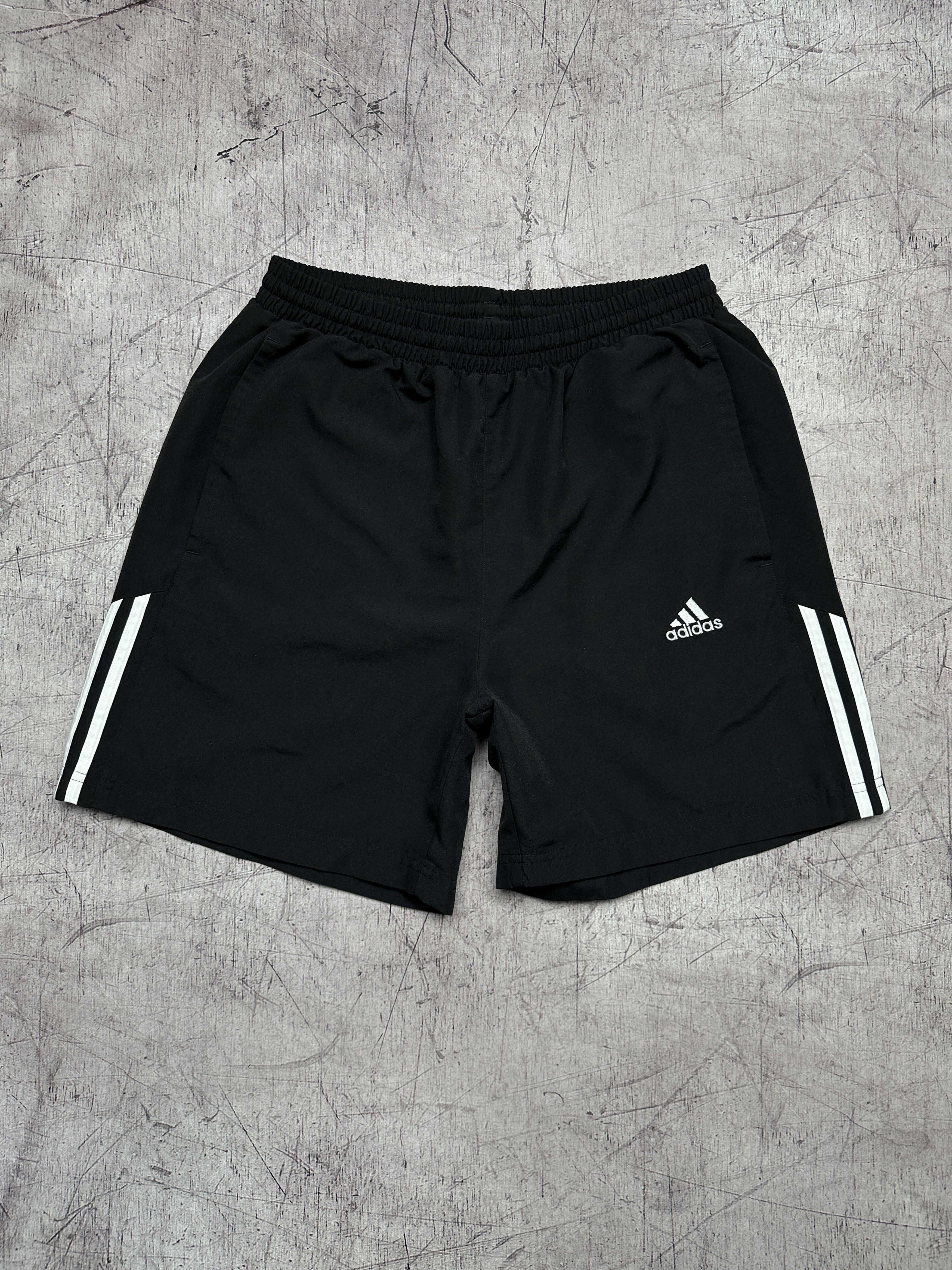 Adidas Adidas Vintage Mens Shorts Size US 32 / EU 48 - 1 Thumbnail