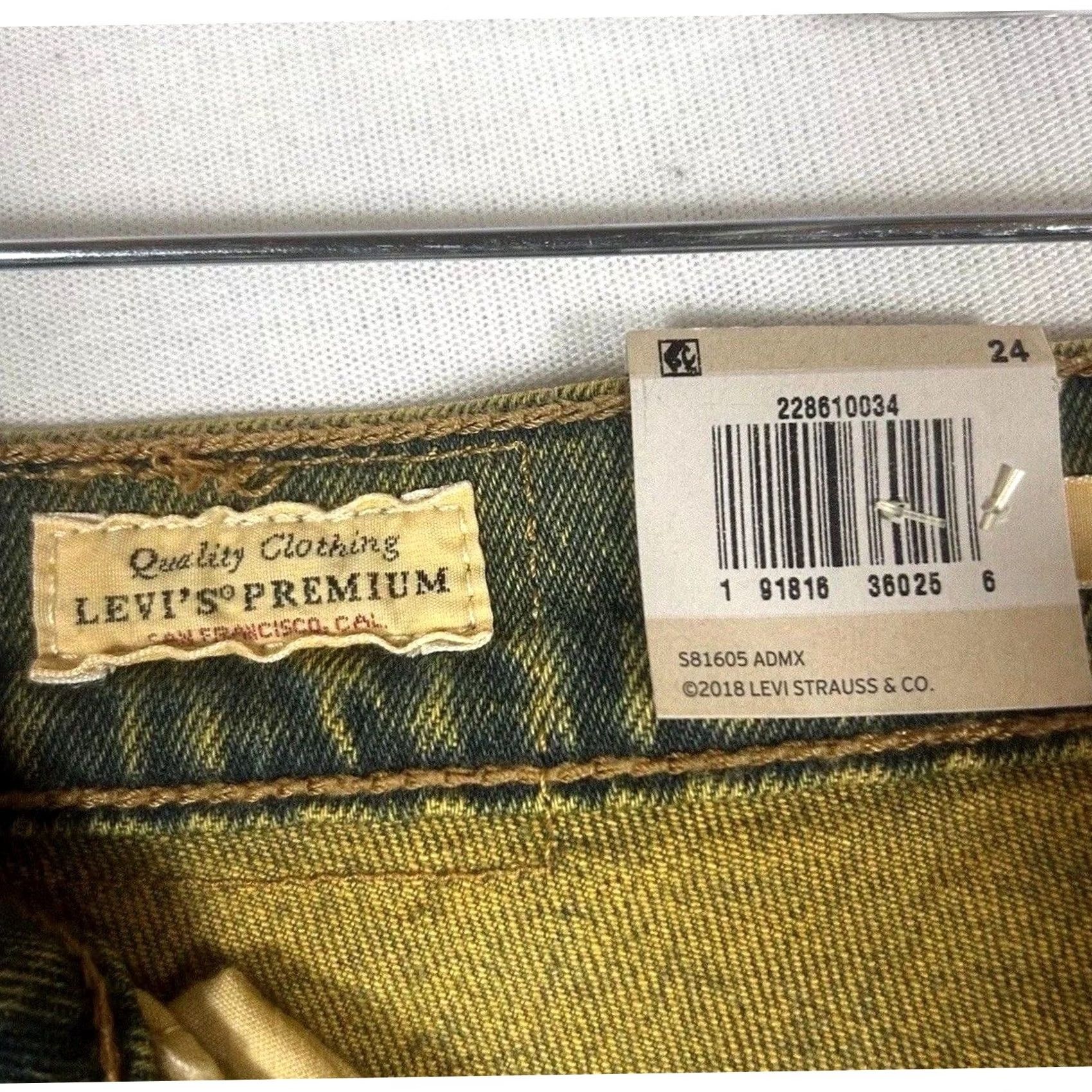 Levi's Levi's Wedgie Icon Jeans Womens 24 Irregular Straight Button Fly Denim NWT Size 42" / US 20 - 4 Thumbnail