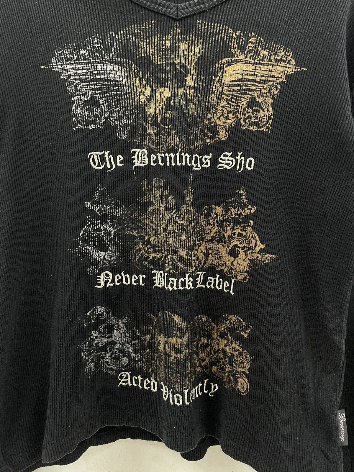 If Six Was Nine Bernings Sho Japan Embroidery Tshirts Size US S / EU 44-46 / 1 - 4 Thumbnail