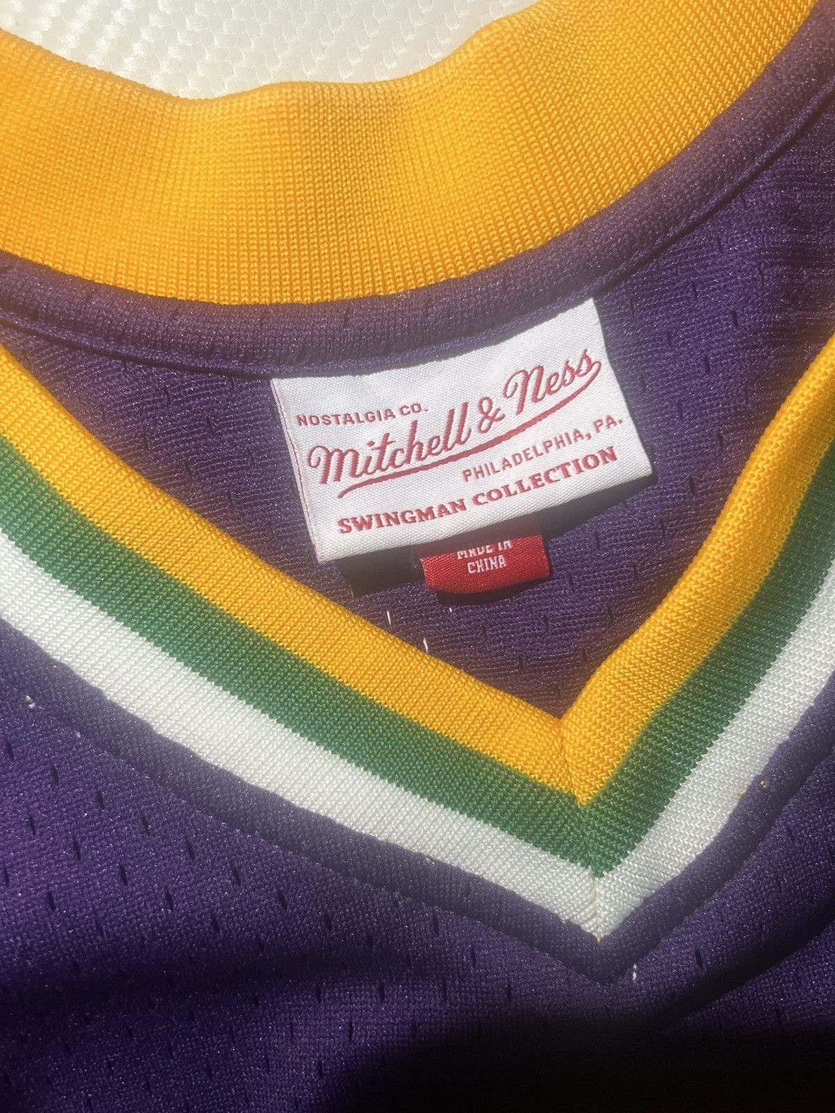 Mitchell & Ness Utah Jazz Karl Malone Vintage Mitchell and Ness Jersey Size US L / EU 52-54 / 3 - 4 Thumbnail