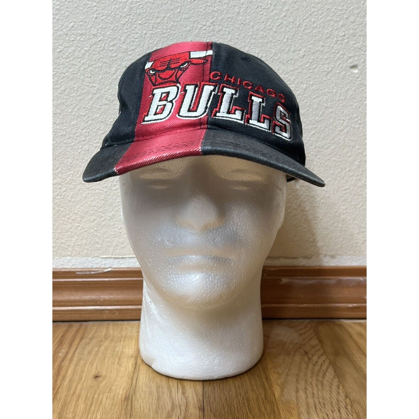 Sports Specialties Sports Specialties Vintage Chicago Bulls NBA SnapBack Hat Size ONE SIZE - 1 Thumbnail