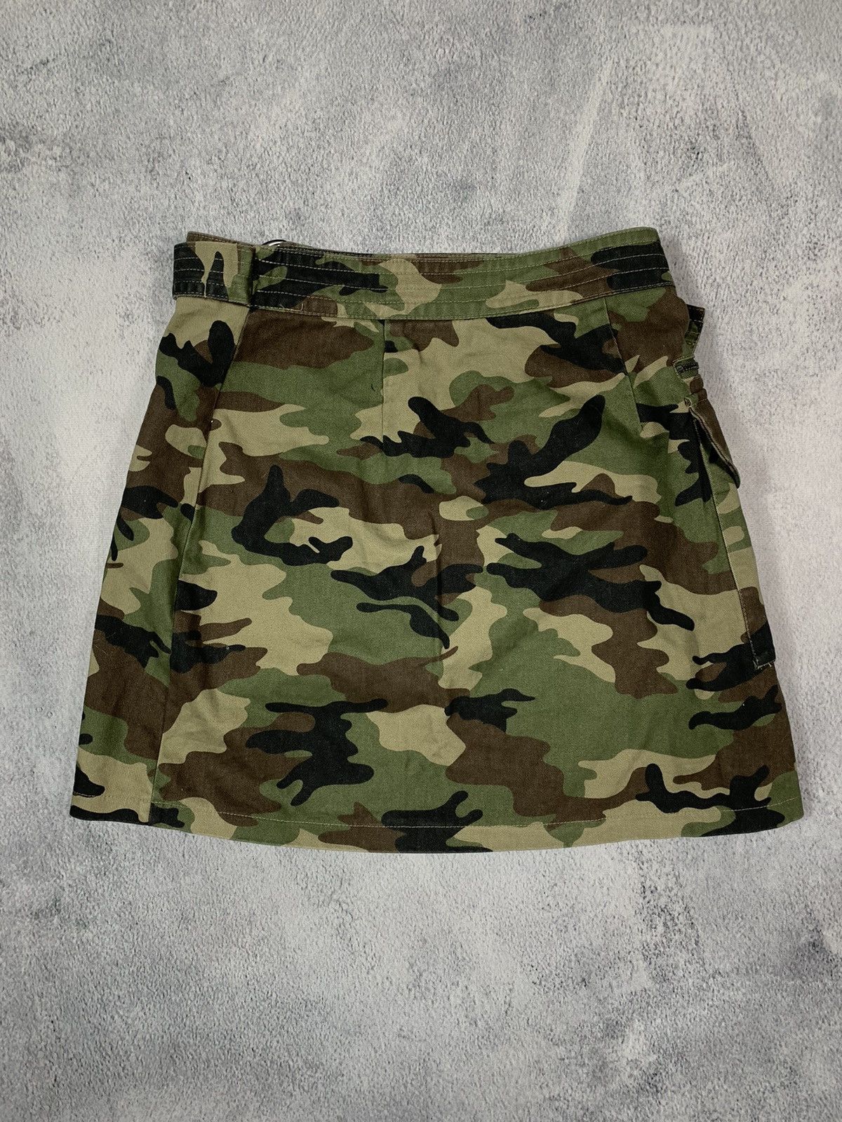 Japanese Brand × Vintage VintageY2K camo cargo mini skirt with a belt millitary style Size 24" / US 00 / IT 34 - 7 Thumbnail