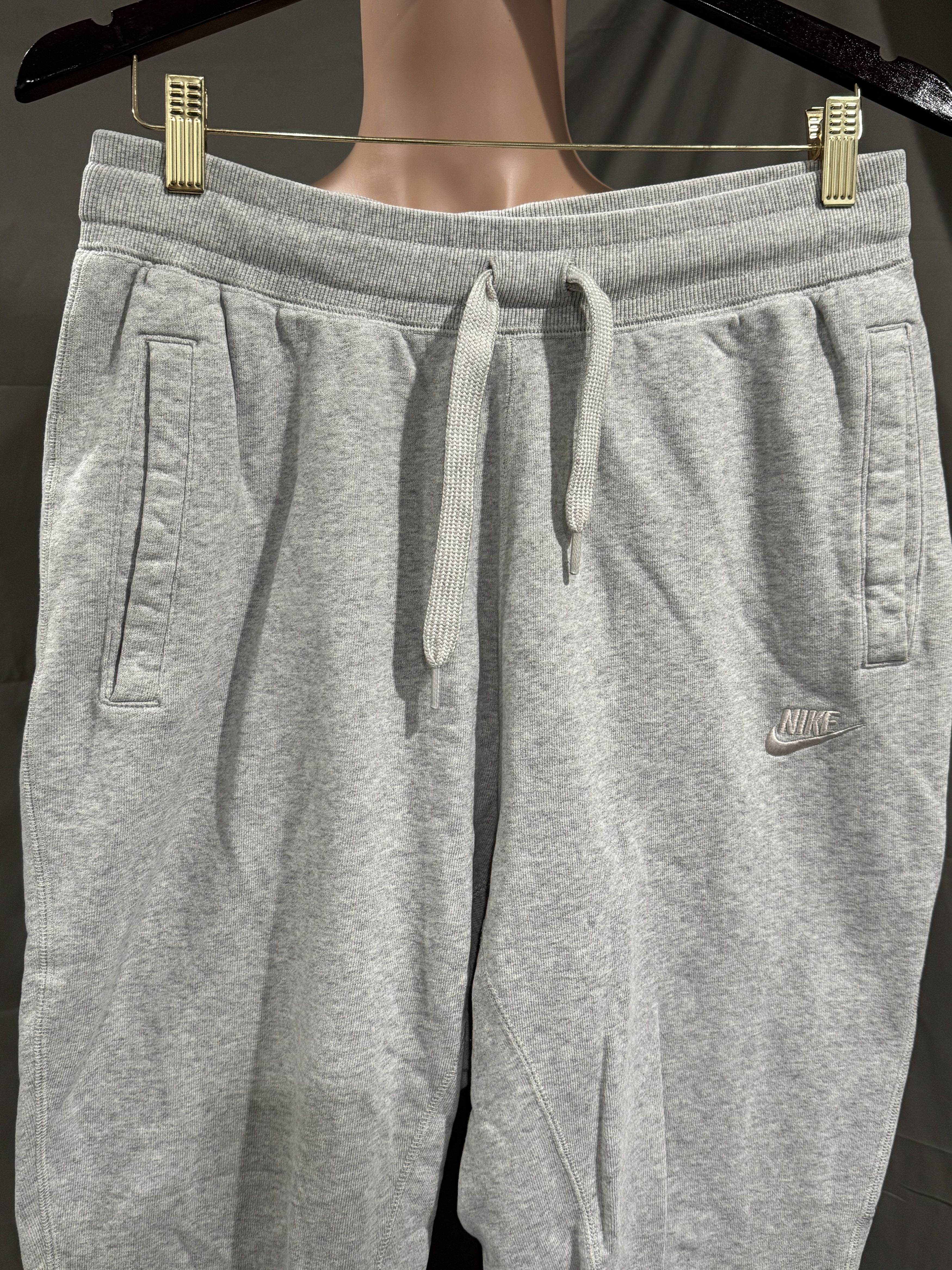Nike Nike Fleece Jogger Sweatpant Heather Gray Size Medium Size US 32 / EU 48 - 6 Thumbnail