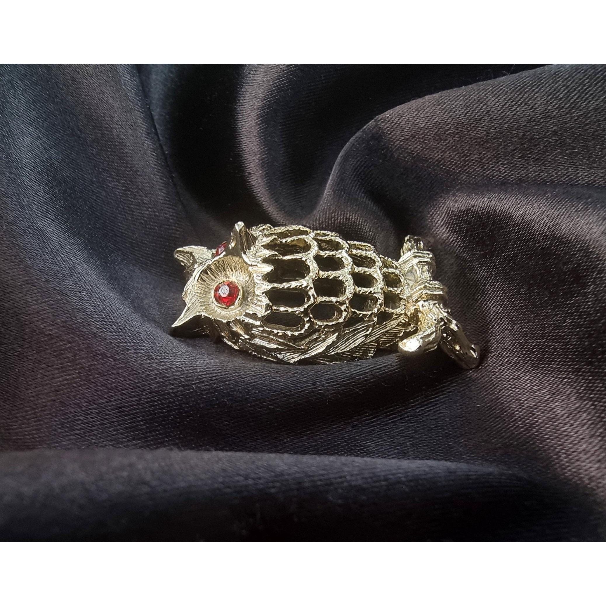 Vintage Vintage GERRYS Signed Owl Red Eyes Gold Tone Brooch Pin Size ONE SIZE - 3 Thumbnail