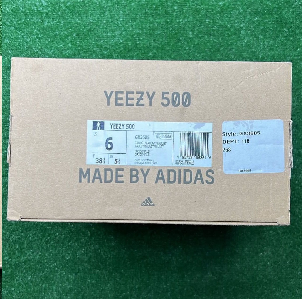 Adidas Adidas Yeezy 500 ‘ Taupe Light ‘ Size US 6 / EU 39 - 7 Thumbnail