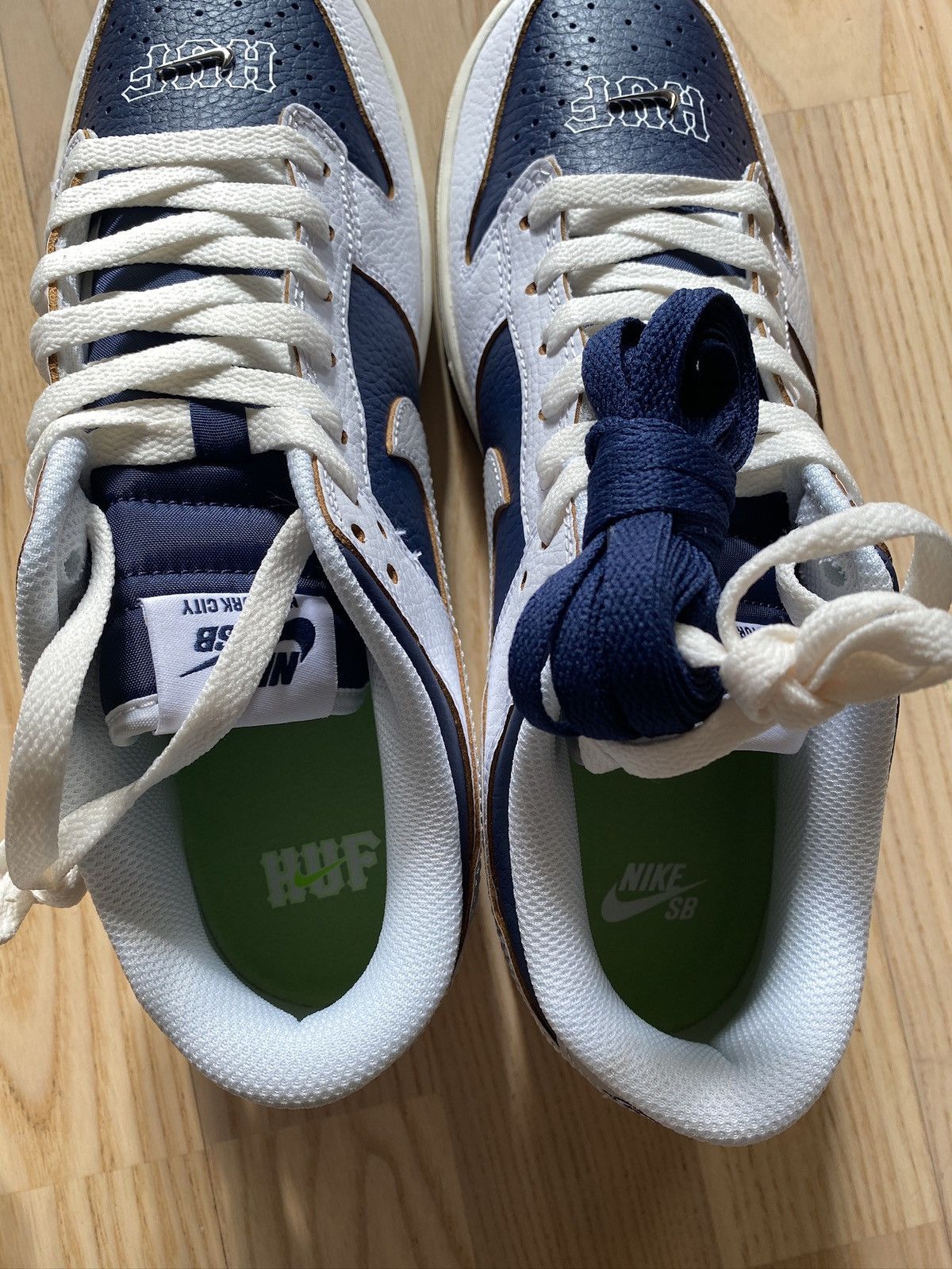Huf × Nike Nike x HUF Dunk Lo Pro SB QS “New York City” Size US 9 / EU 42 - 11 Thumbnail