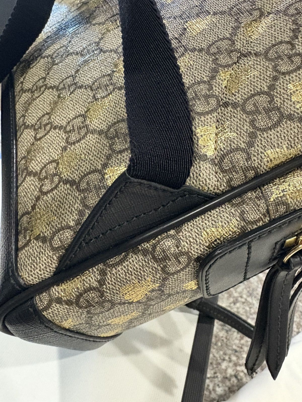 Gucci Black GG Supreme Canvas Bee Backpack Size ONE SIZE - 6 Thumbnail