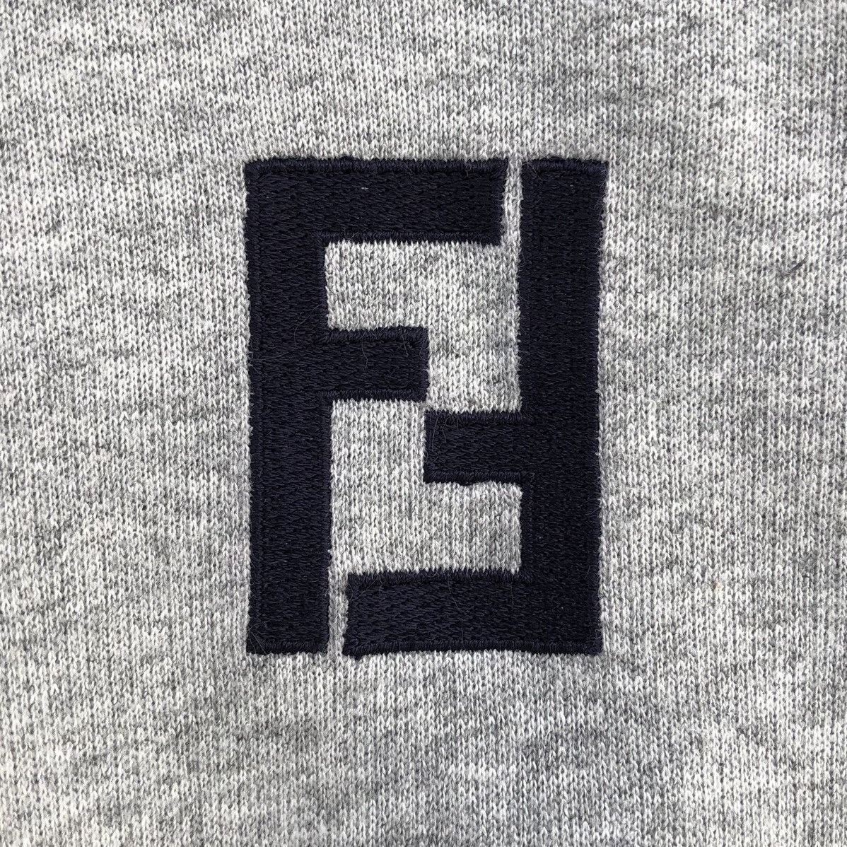 Fendi VTG FENDI Embroidery Logo Baggy Sweatshirts Made In ITALY Size US M / EU 48-50 / 2 - 4 Thumbnail