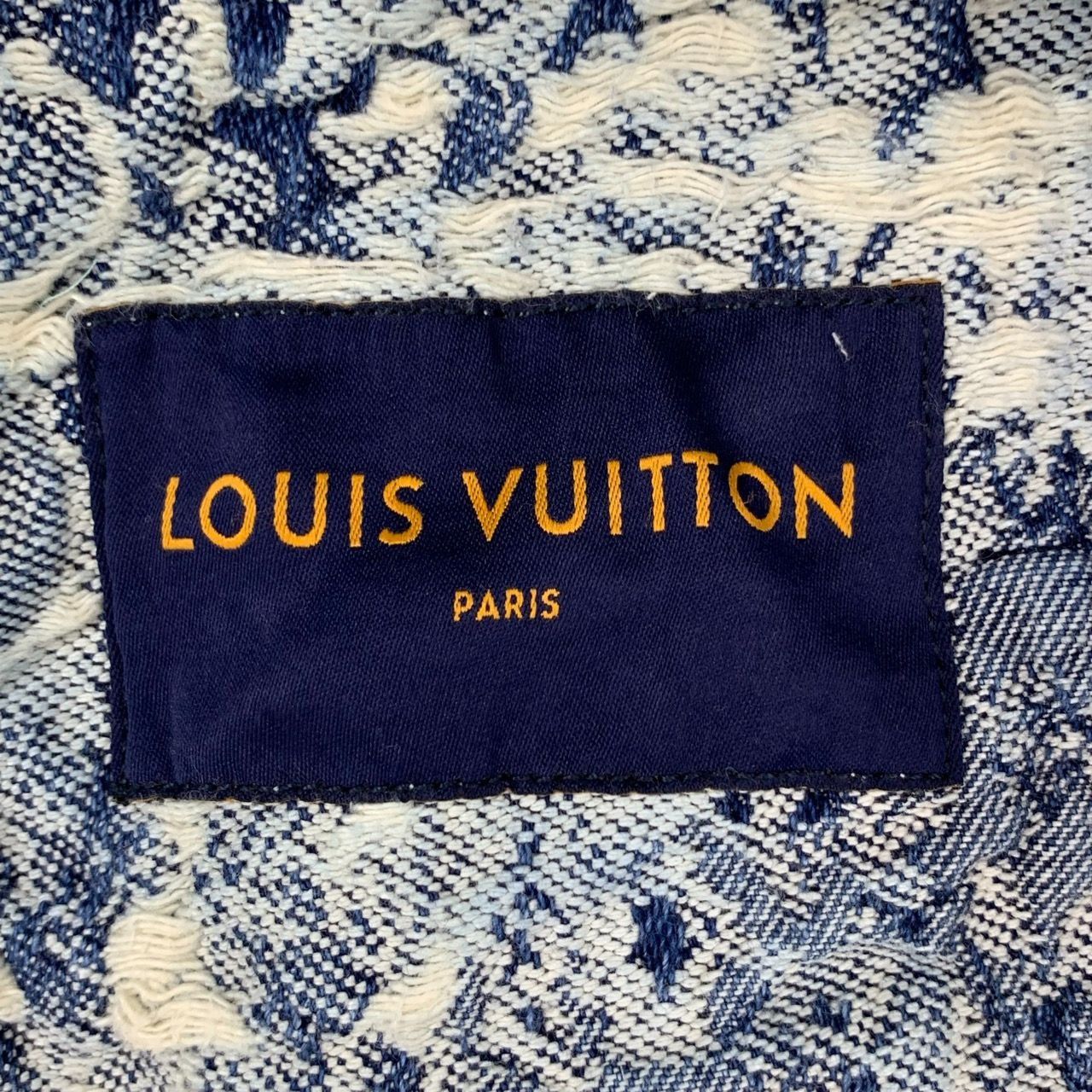 Louis Vuitton Louis Vuitton Blue Floral Distressed Denim Jacket Size 50 L Size US L / EU 52-54 / 3 - 2 Thumbnail