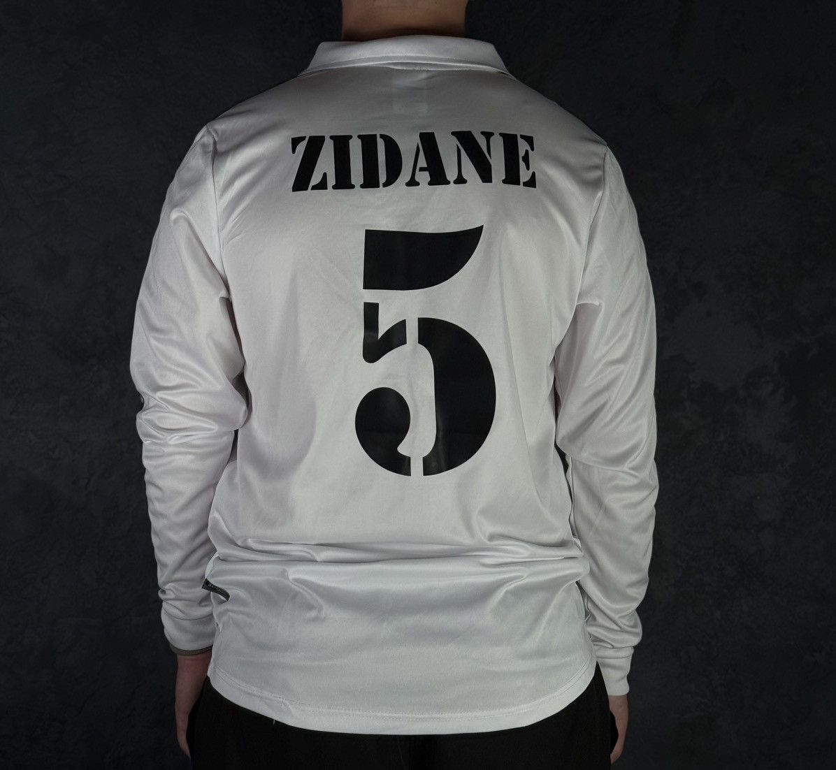 Adidas Zidane Real Madrid 2002 Longsleeve Football Tee Shirt Size US XL / EU 56 / 4 - 1 Thumbnail