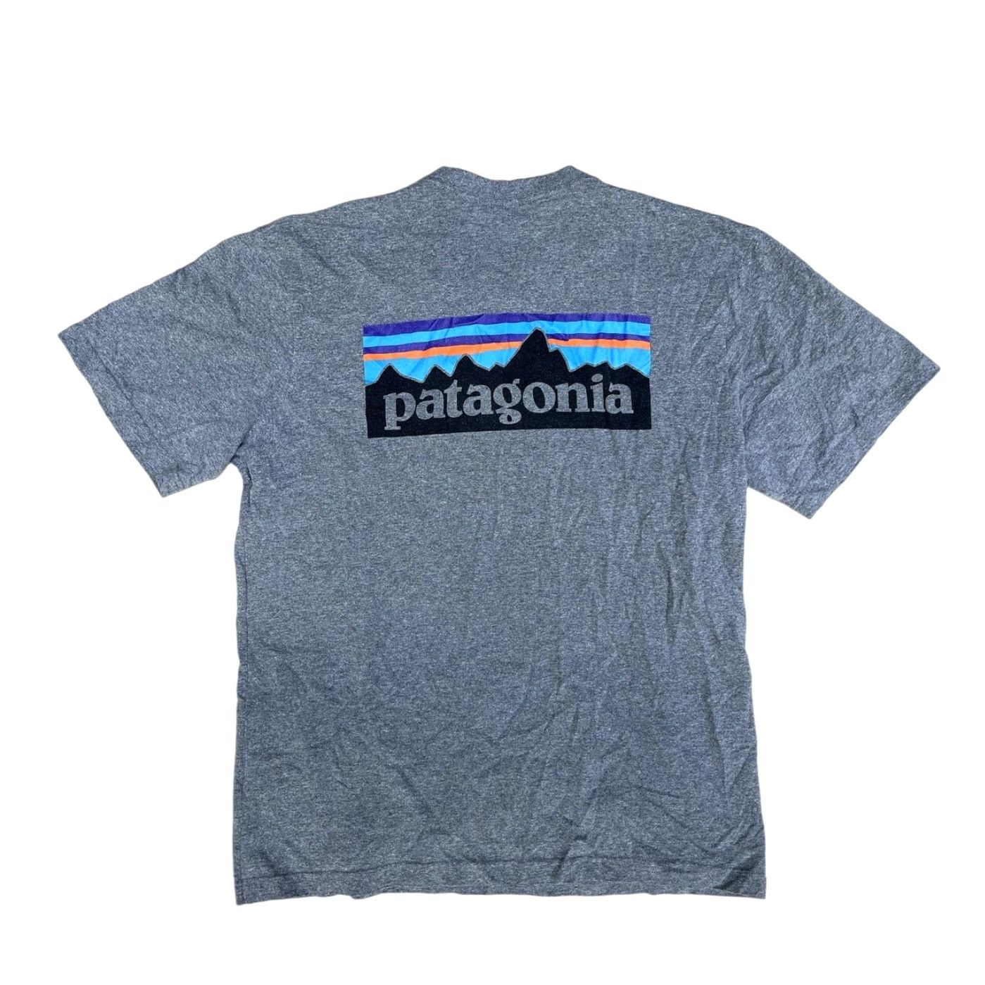 Patagonia Patagonia P-6 Back Logo Responsibili-Tee Short Sleeve Shirt Gray M Mens Shirt Size US M / EU 48-50 / 2 - 2 Thumbnail