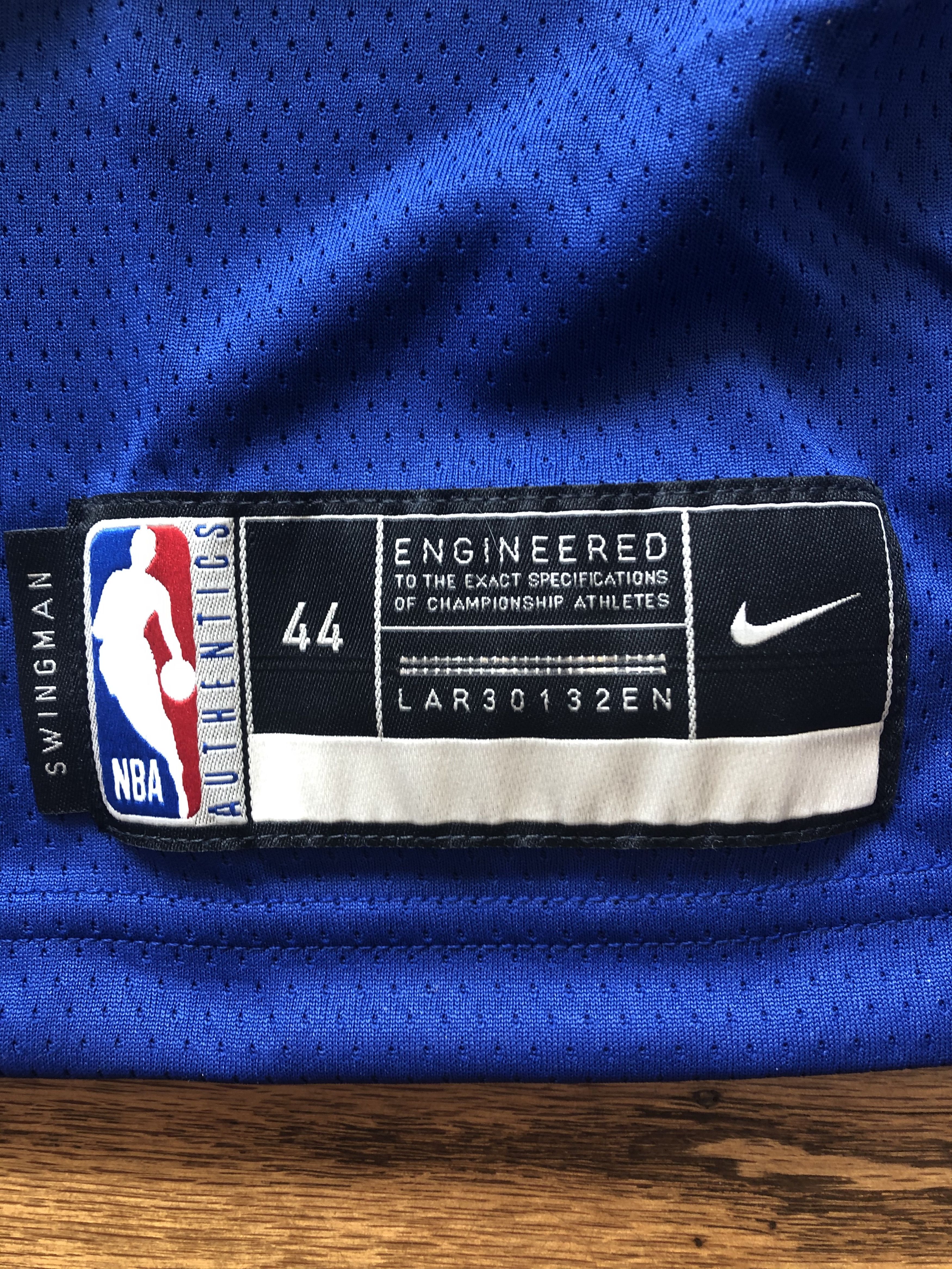 Nike Nike 2020-2021 Swingman LeBron James LA Lakers Jersey Size US M / EU 48-50 / 2 - 6 Thumbnail