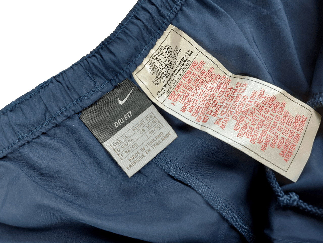 Nike × Vintage Vintage Nike Shorts Size US 36 / EU 52 - 3 Thumbnail