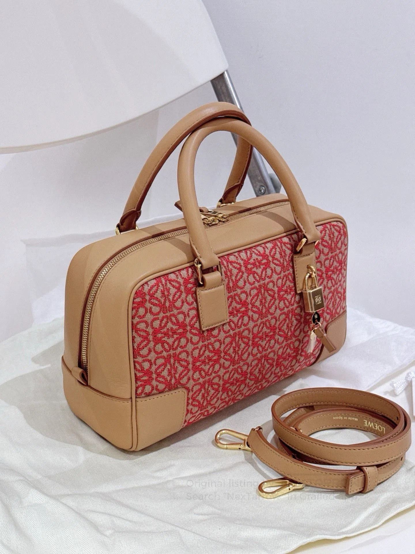 Loewe LOEWE Amazona 23 Small Monogram Bowling Bag. Size ONE SIZE - 3 Thumbnail