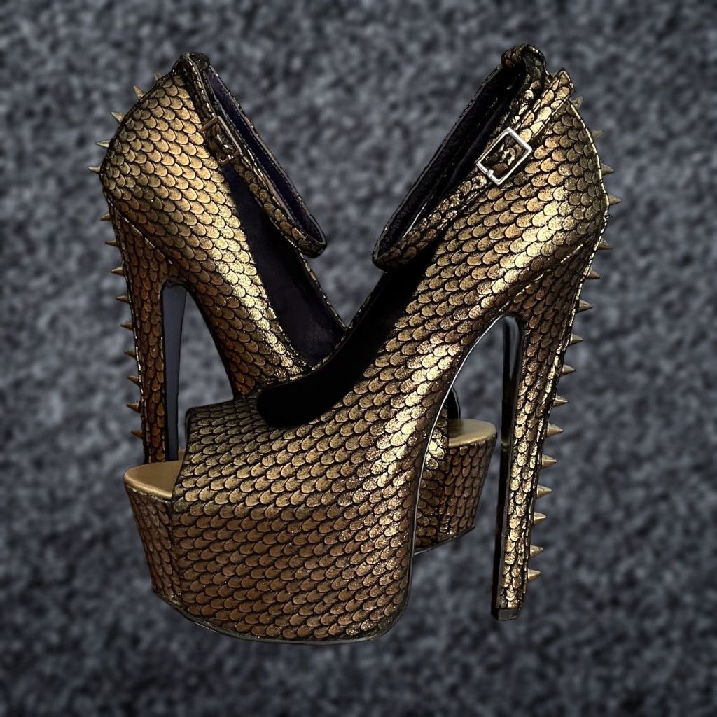 Vintage London Trash Citro Gold Metallic Studded Spikes Leather Platform Heels Size 6 Size US 6 / IT 36 - 1 Thumbnail