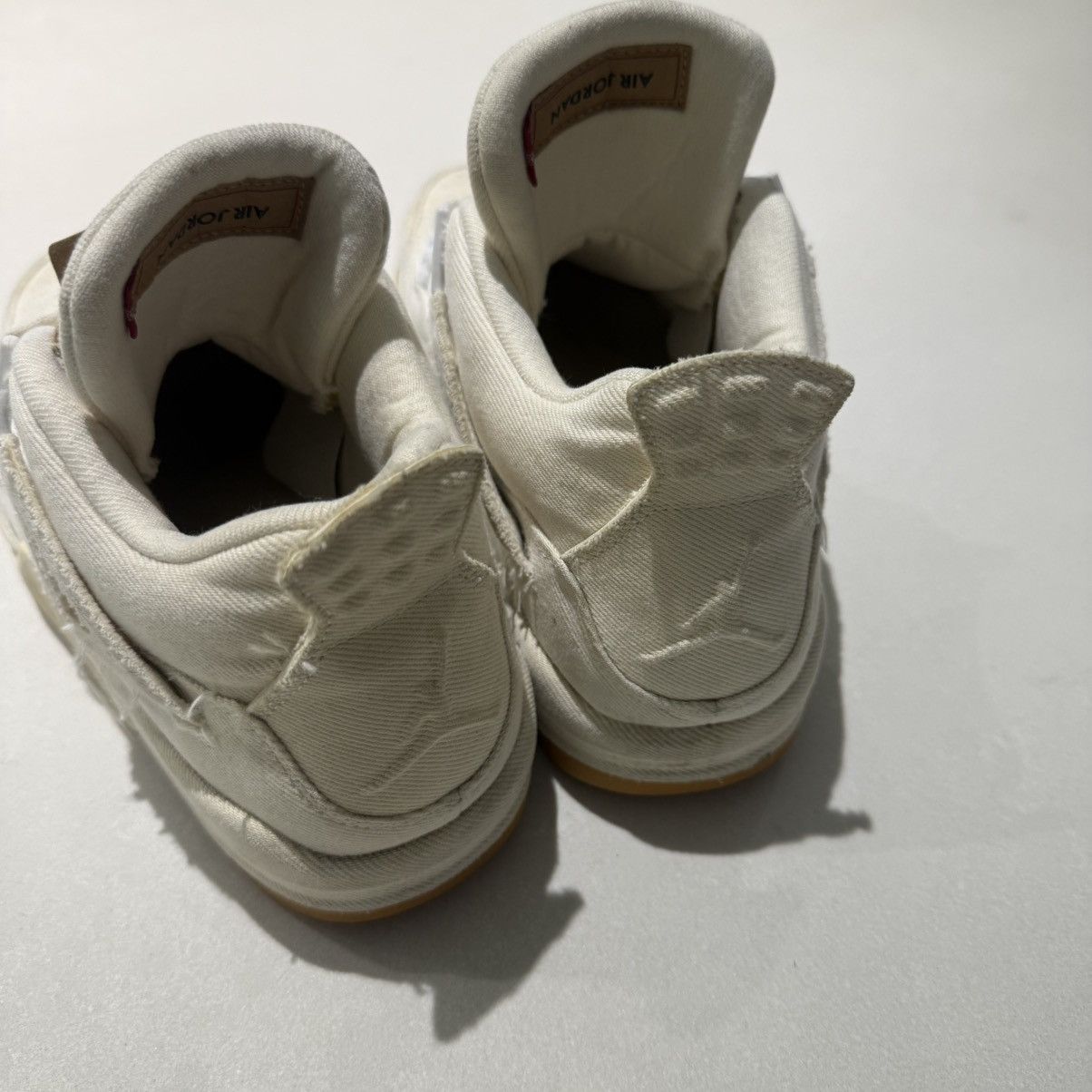 Jordan Brand × Levi's Jordan 4 Retro Levis white Size US 8.5 / EU 41-42 - 4 Thumbnail