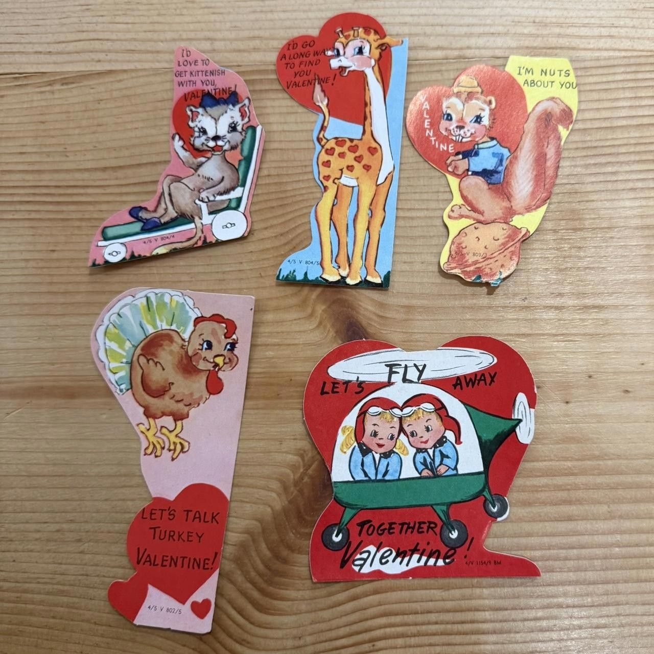Designer Set of 5 Vintage Valentine Cards Size ONE SIZE - 2 Thumbnail