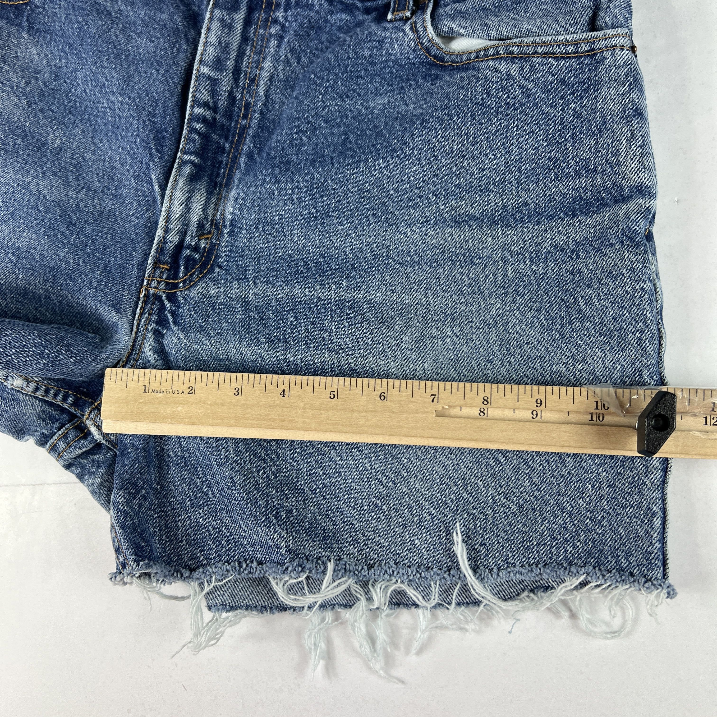 Levi's × Vintage Y2K Levi's Jean Shorts Whiskers Cut Off Cotton Denim Jorts Size US 32 / EU 48 - 14 Thumbnail