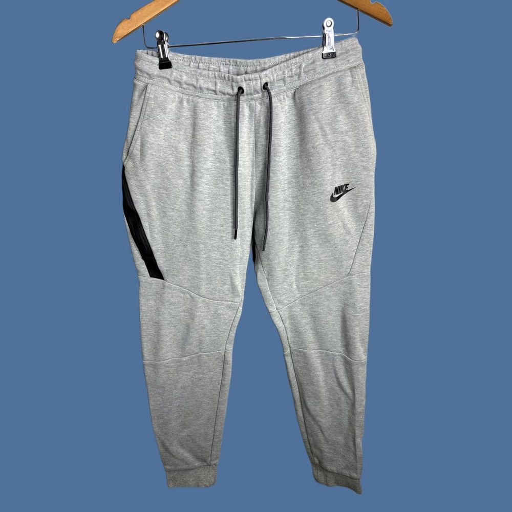 Nike Nike Tech Fleece Pants Mens M Jogger Athletic Tapered Sweatpants Zip Pocket Gray Size US 31 - 1 Thumbnail