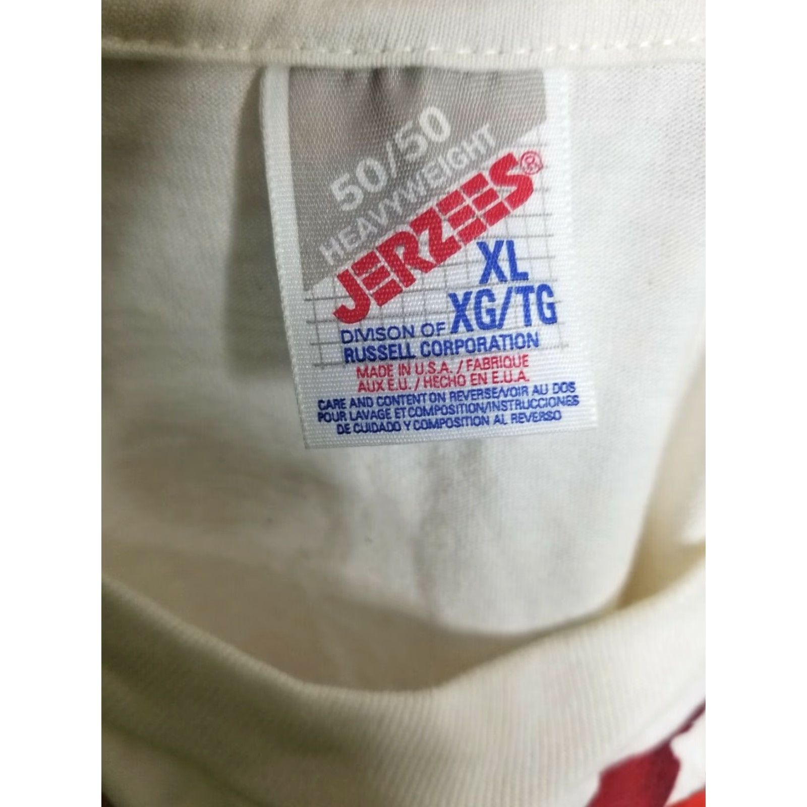 Jerzees VINTAGE Jerzees Mens XL Handpainted Floral Rose T Shirt Ivory Size US XL / EU 56 / 4 - 4 Thumbnail